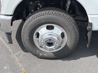2026 Ford Super Duty F-350 DRW LARIAT 4WD CREW CAB 8' BO