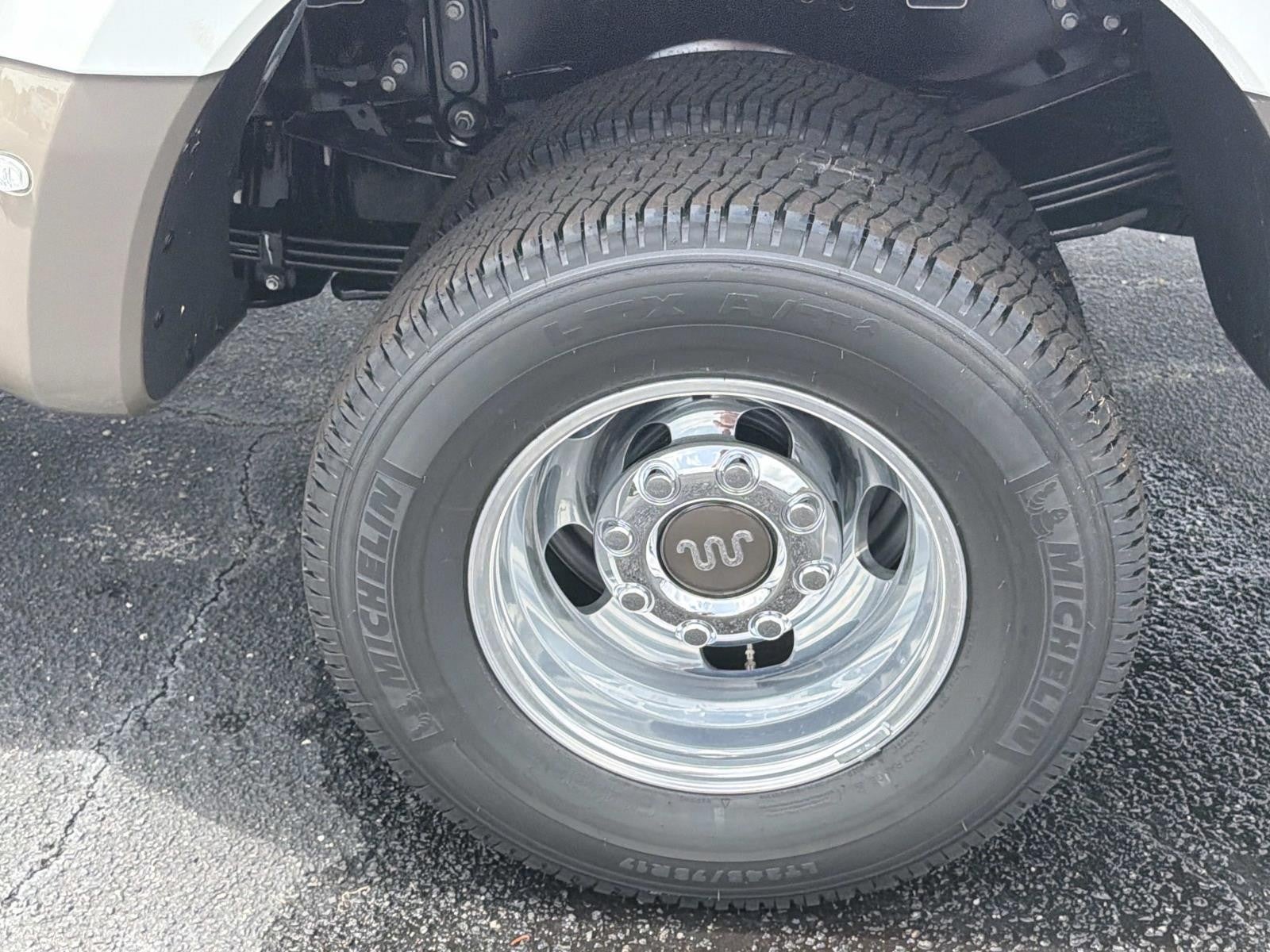 2026 Ford Super Duty F-350 DRW KING RANCH 4WD CREW CAB 8