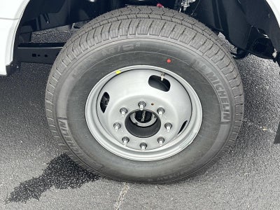 2026 Ford Super Duty F-350 DRW XL 4WD CREW CAB 8' BOX