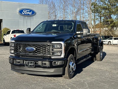 2026 Ford Super Duty F-350 DRW XL 4WD CREW CAB 8' BOX