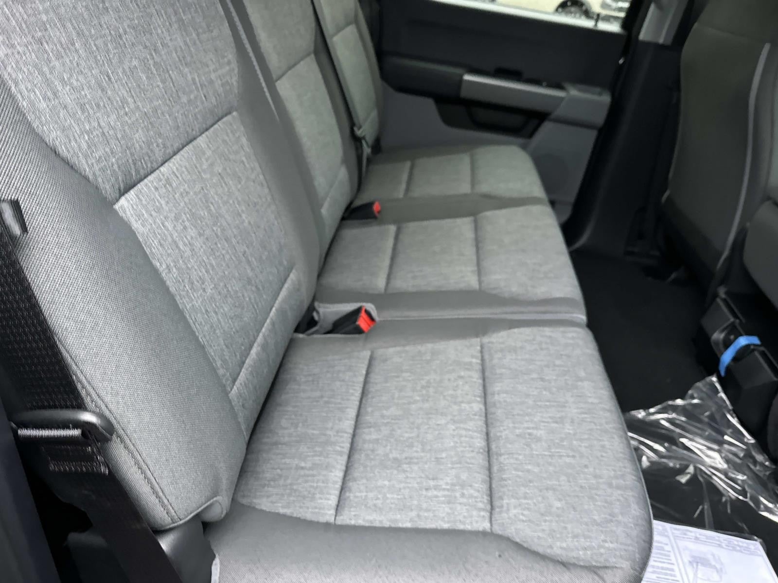 2026 Ford Super Duty F-350 DRW XL 4WD CREW CAB 8' BOX