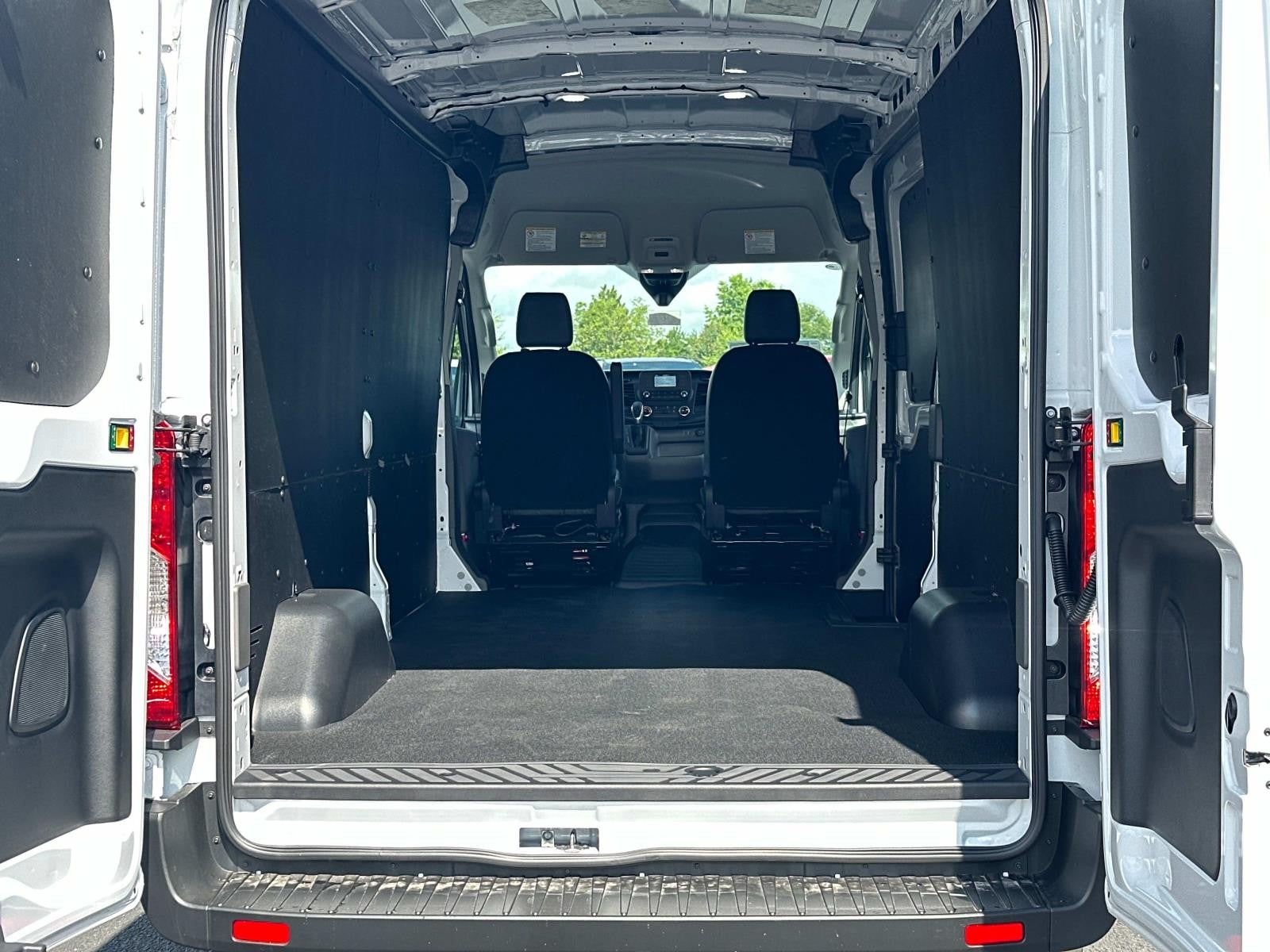 2025 Ford Transit Cargo Van T-250 148 MED RF 9070 GV