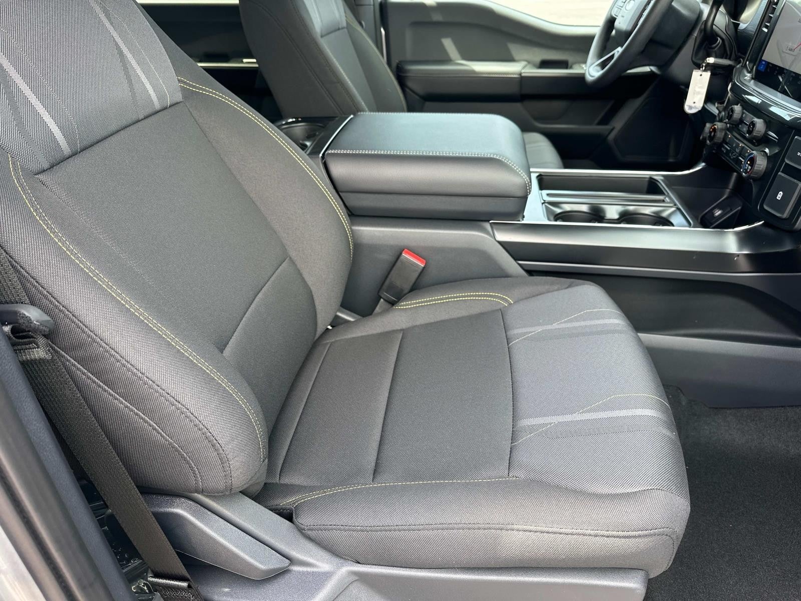 2025 Ford F-150 STX 4WD SUPERCREW 5.5' BO