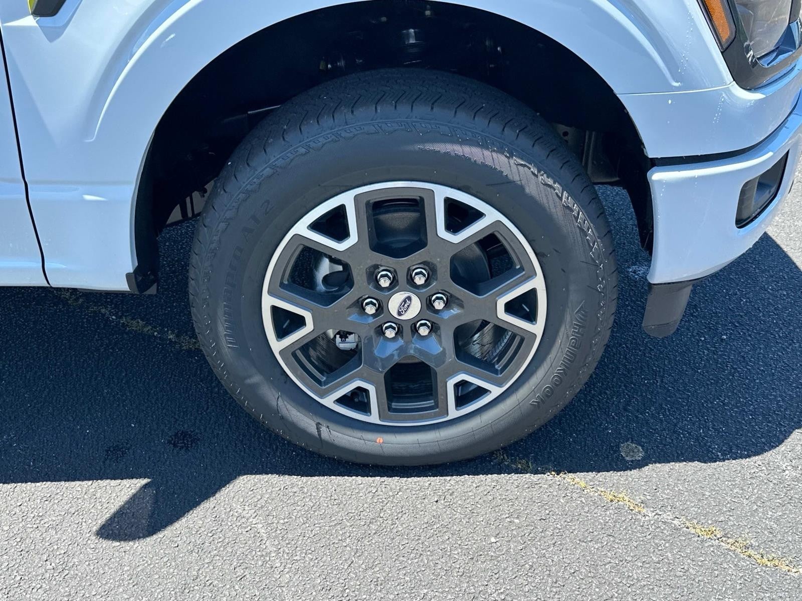 2025 Ford F-150 STX 4WD SUPERCREW 5.5' BO