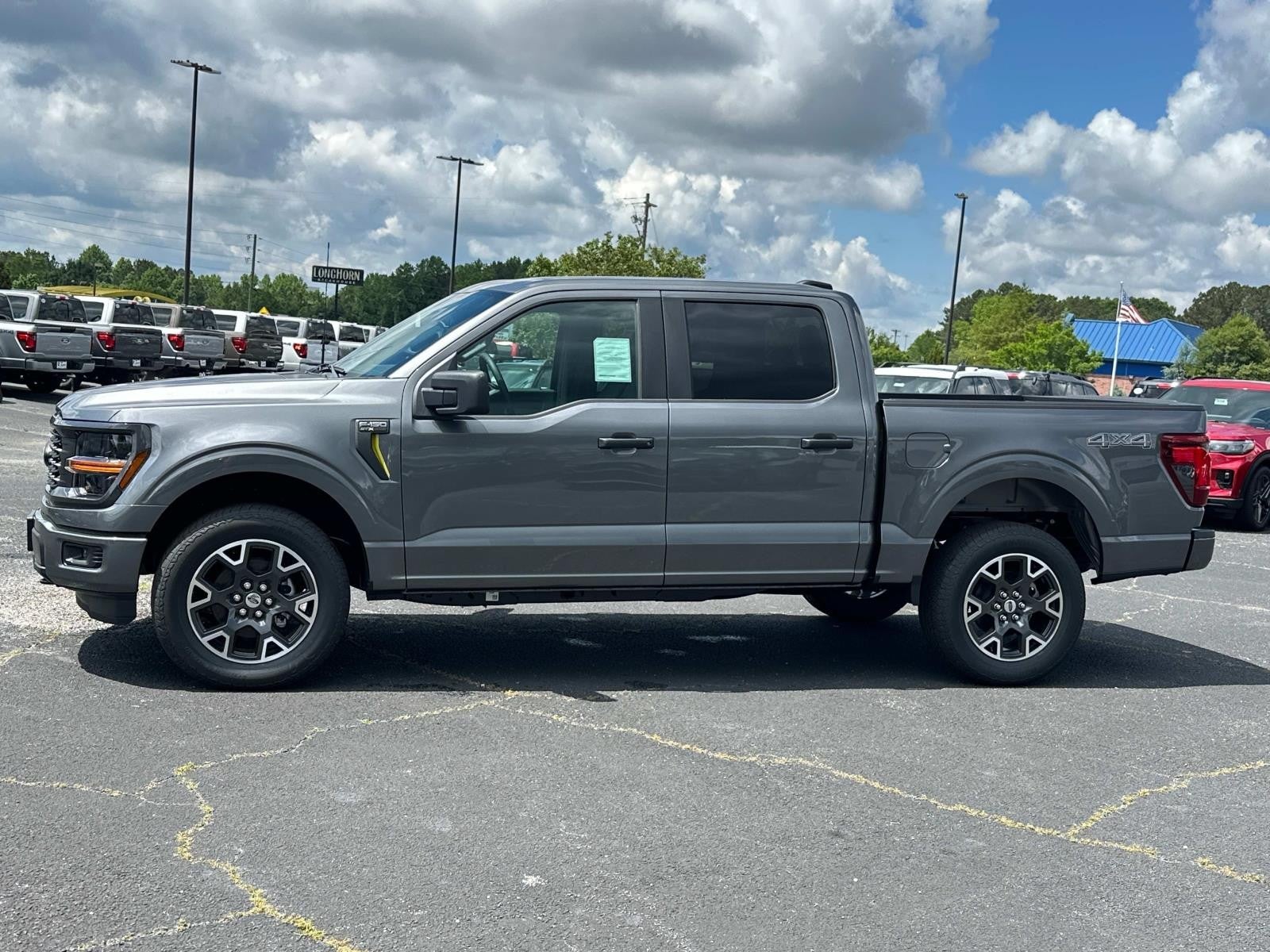 2025 Ford F-150 STX 4WD SUPERCREW 5.5' BO