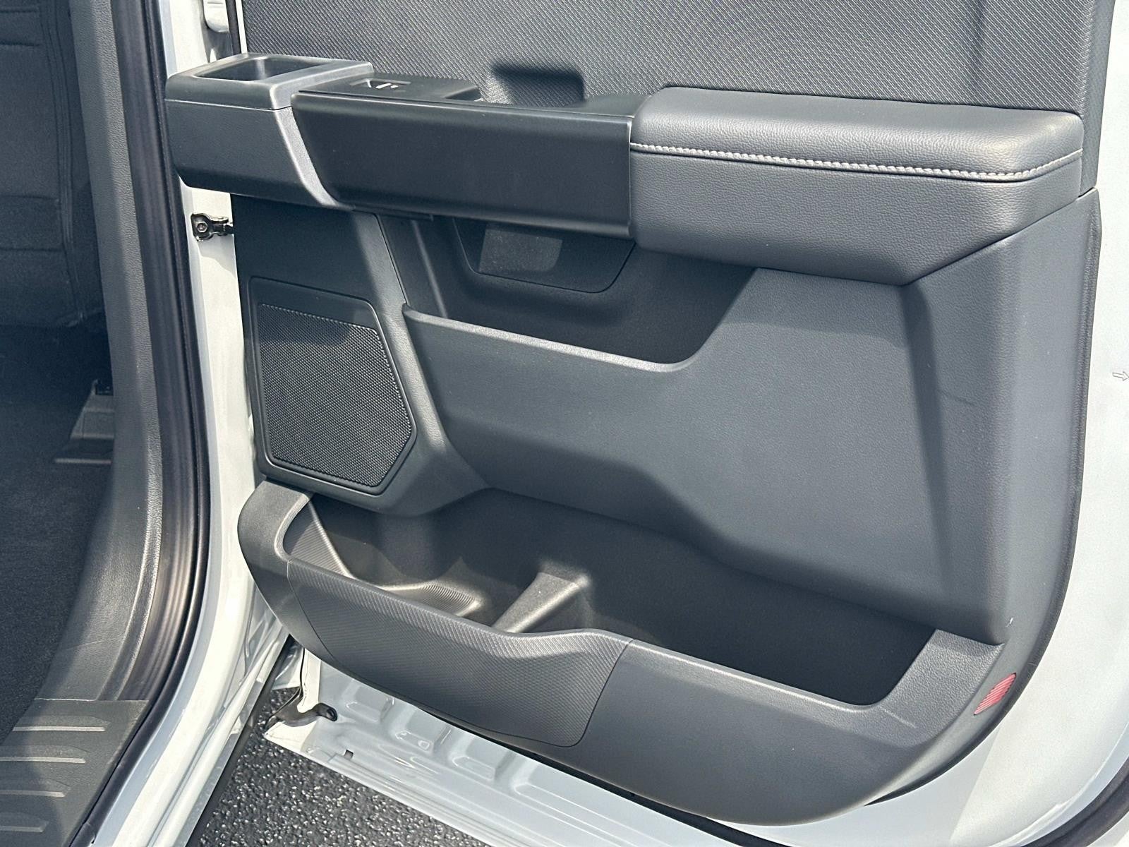 2025 Ford F-150 STX 4WD SUPERCREW 5.5' BO