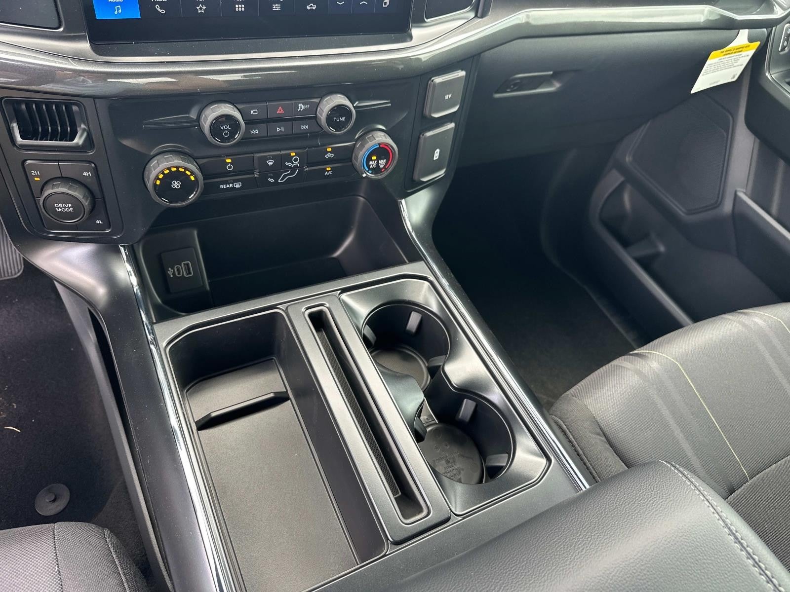 2025 Ford F-150 STX 4WD SUPERCREW 5.5' BO