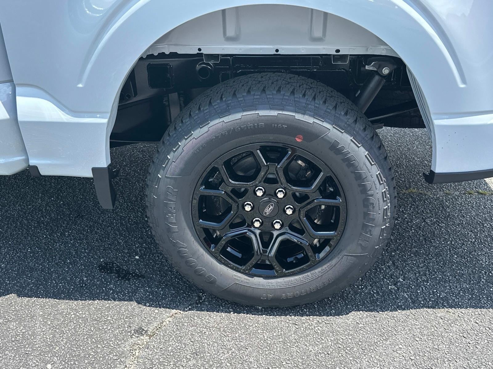 2025 Ford F-150 STX 4WD SUPERCREW 5.5' BO