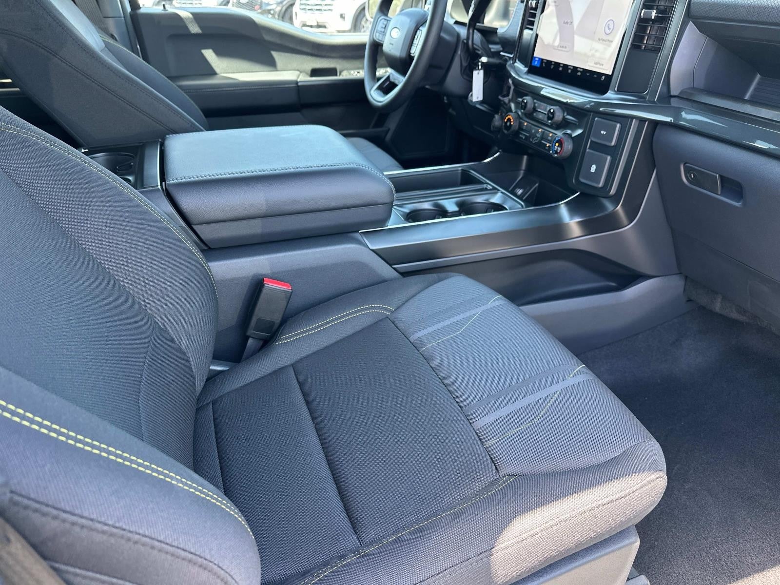 2025 Ford F-150 STX 4WD SUPERCREW 5.5' BO