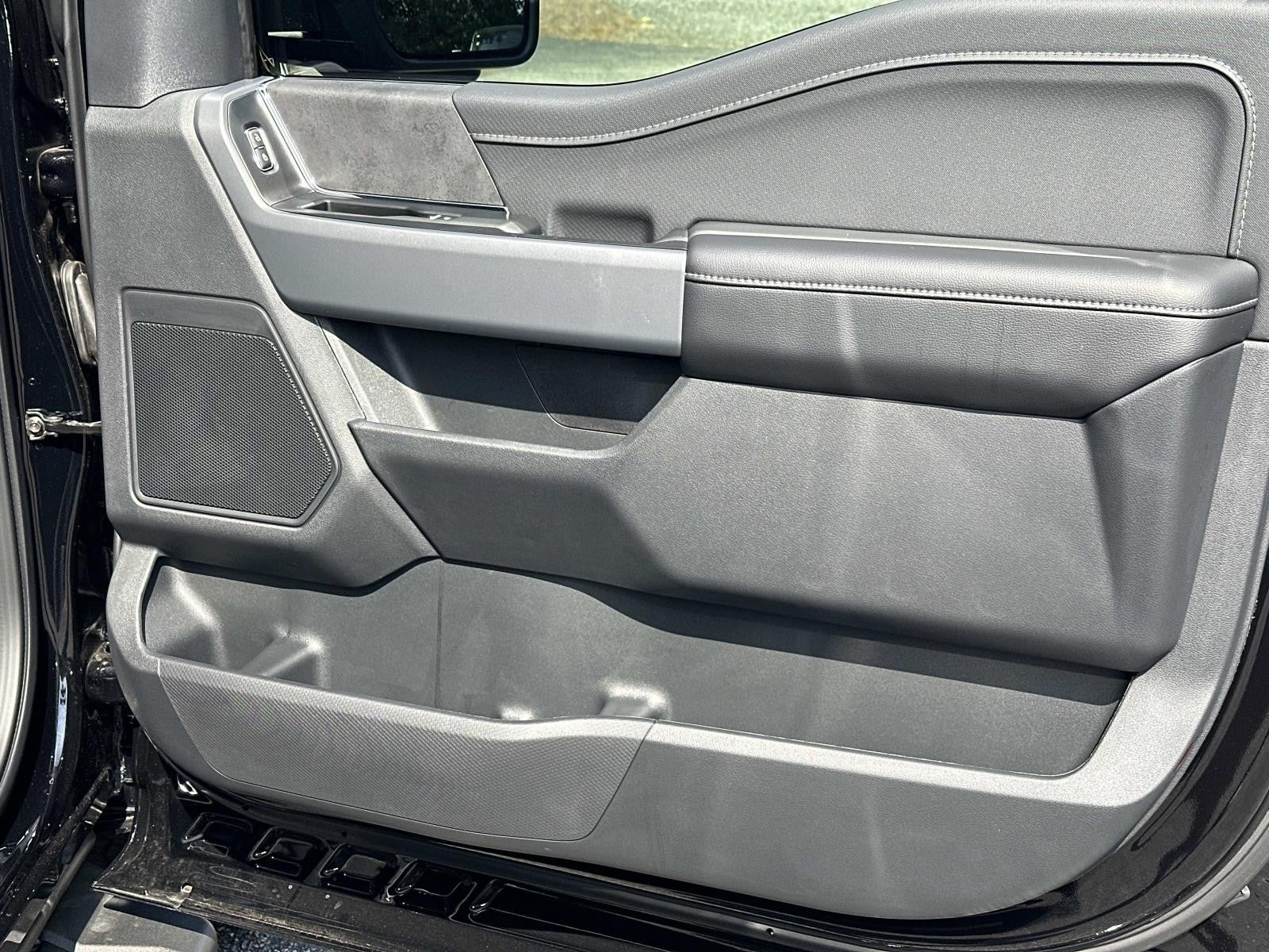 2025 Ford F-150 XLT 4WD SUPERCREW 5.5' BO