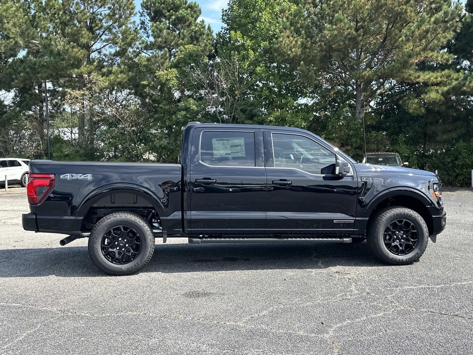 2025 Ford F-150 XLT 4WD SUPERCREW 5.5' BO