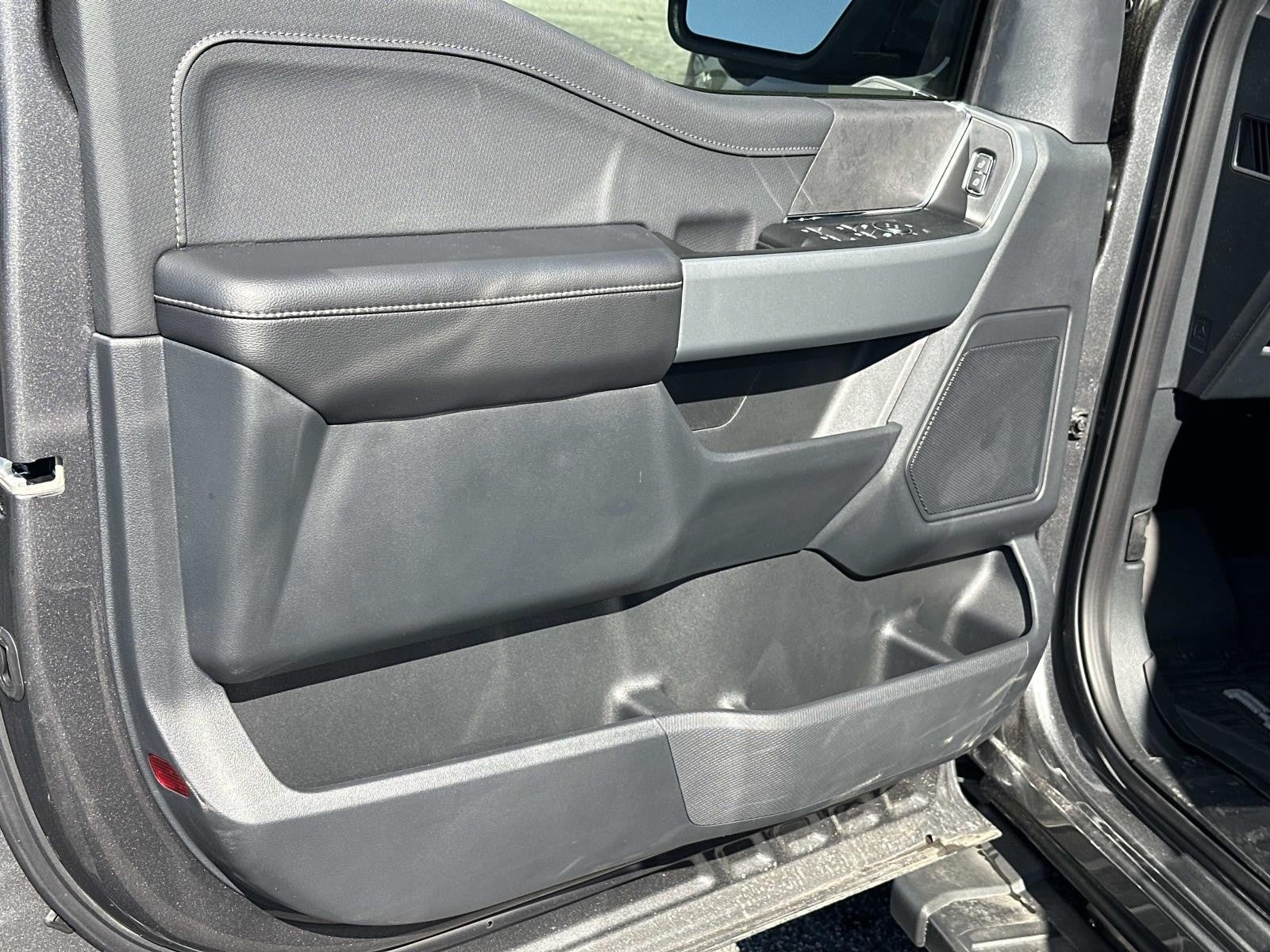 2025 Ford F-150 XLT 4WD SUPERCREW 5.5' BO