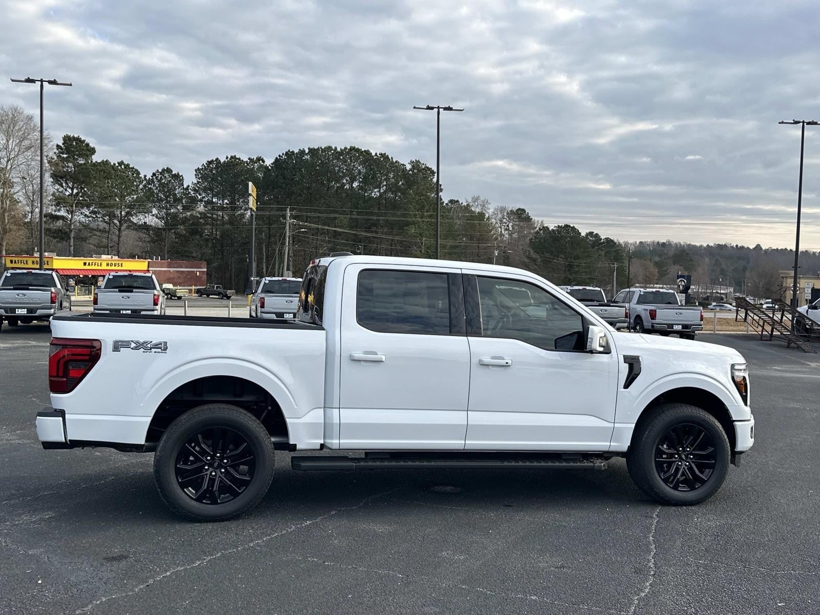2025 Ford F-150 LARIAT 4WD SUPERCREW 5.5'