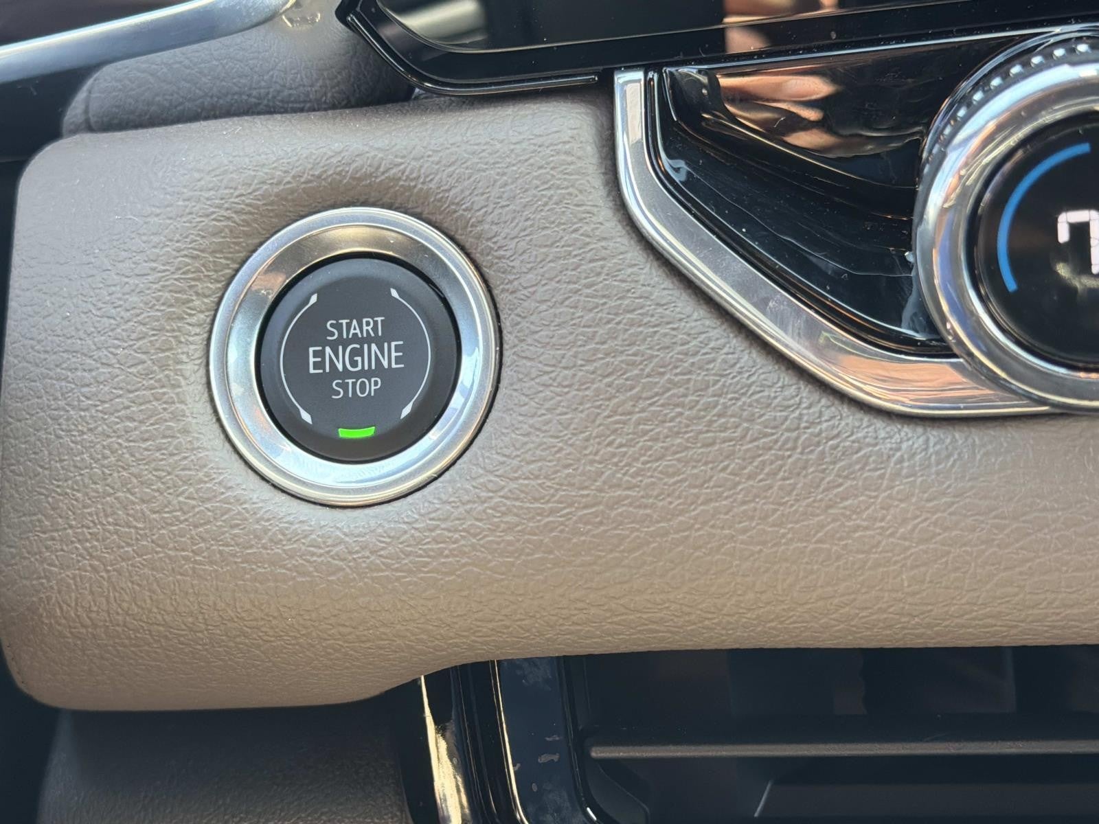 2025 GMC Canyon 4WD Denali