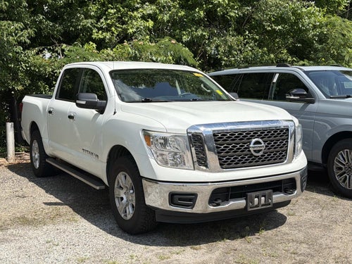 2018 Nissan Titan SV