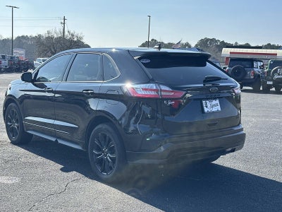2022 Ford Edge SE
