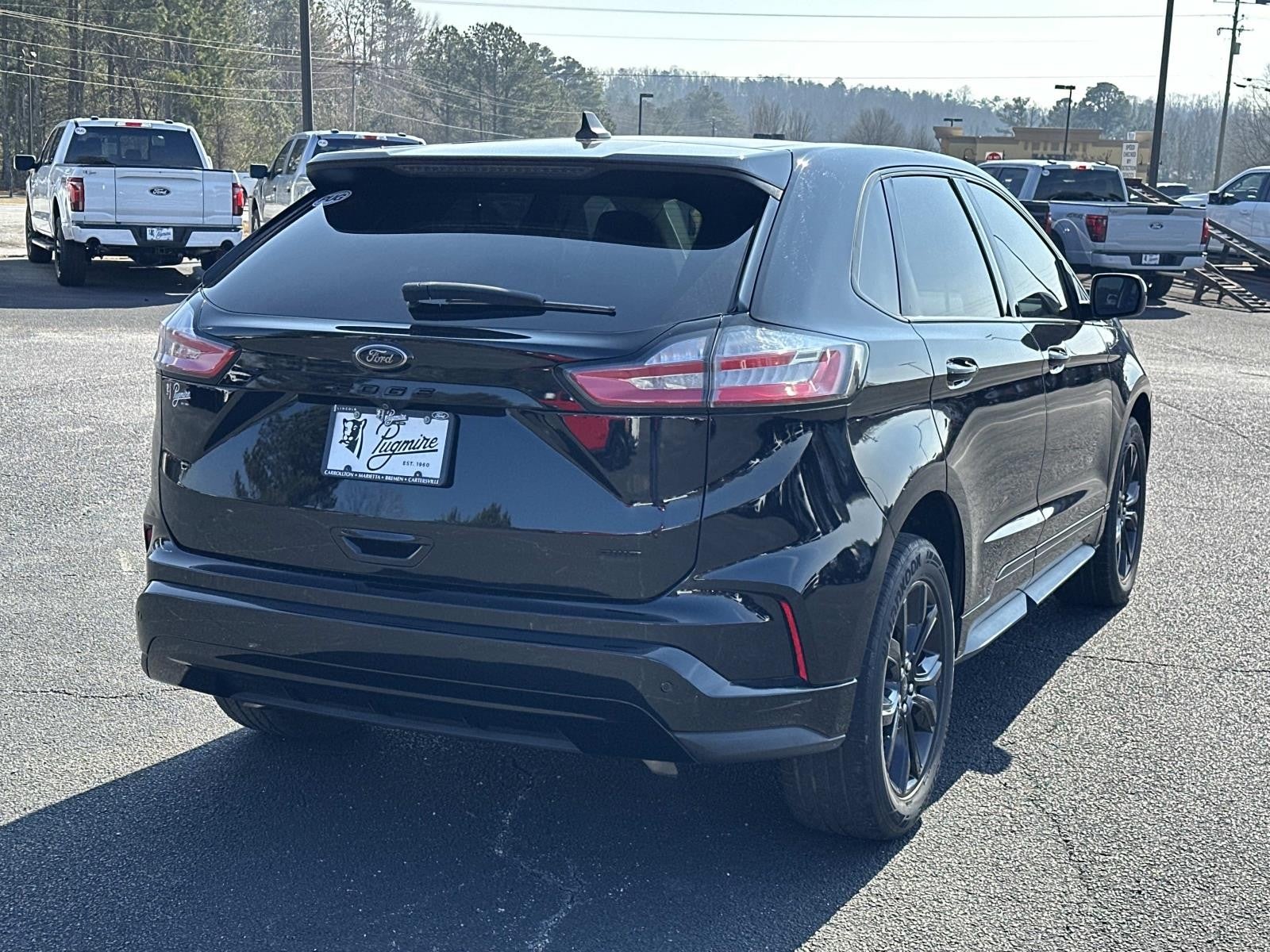 2022 Ford Edge SE
