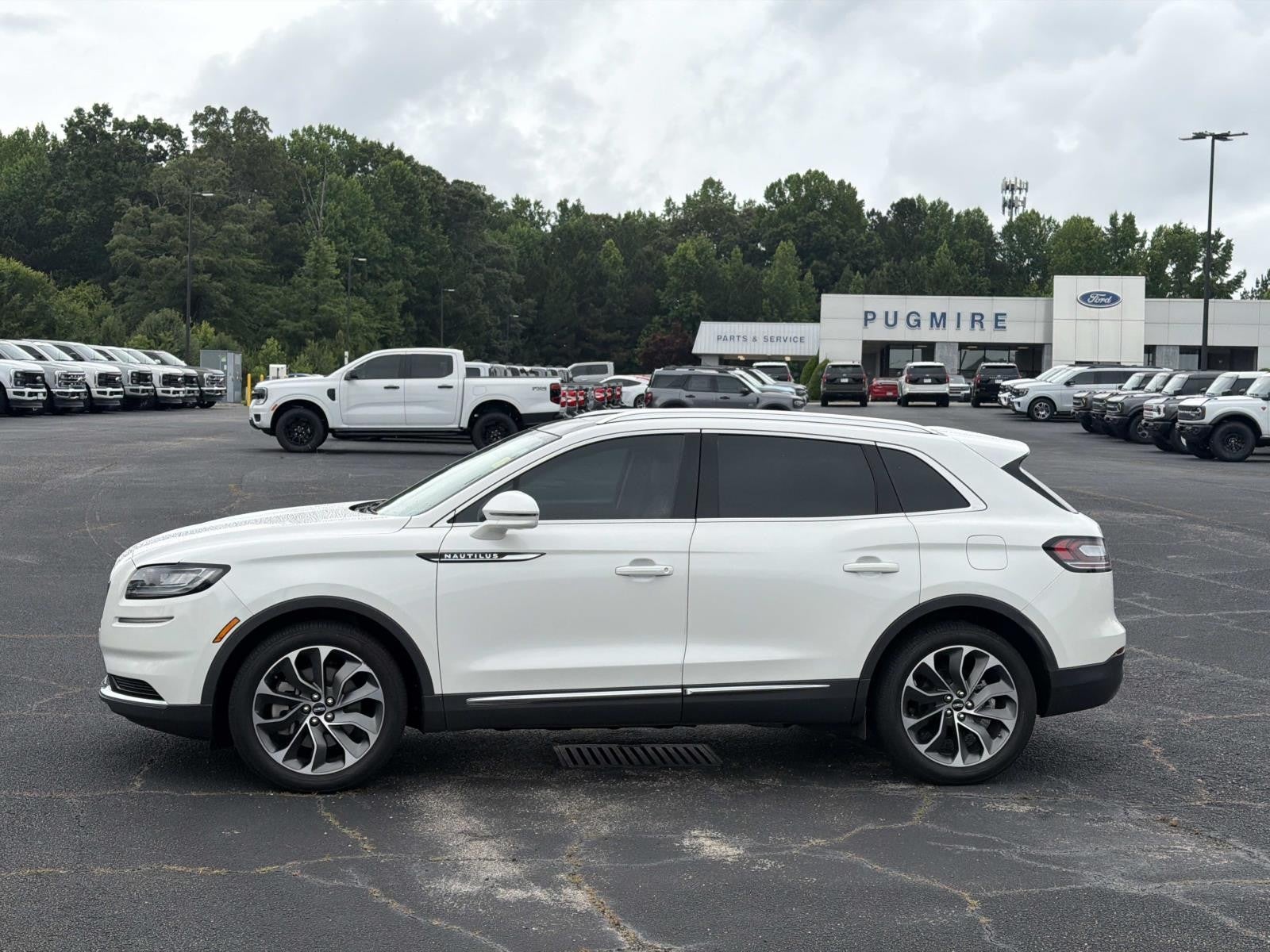 2021 Lincoln Nautilus Reserve