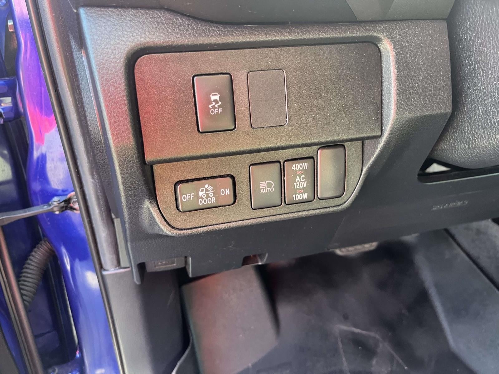 2022 Toyota Tacoma 4WD SR