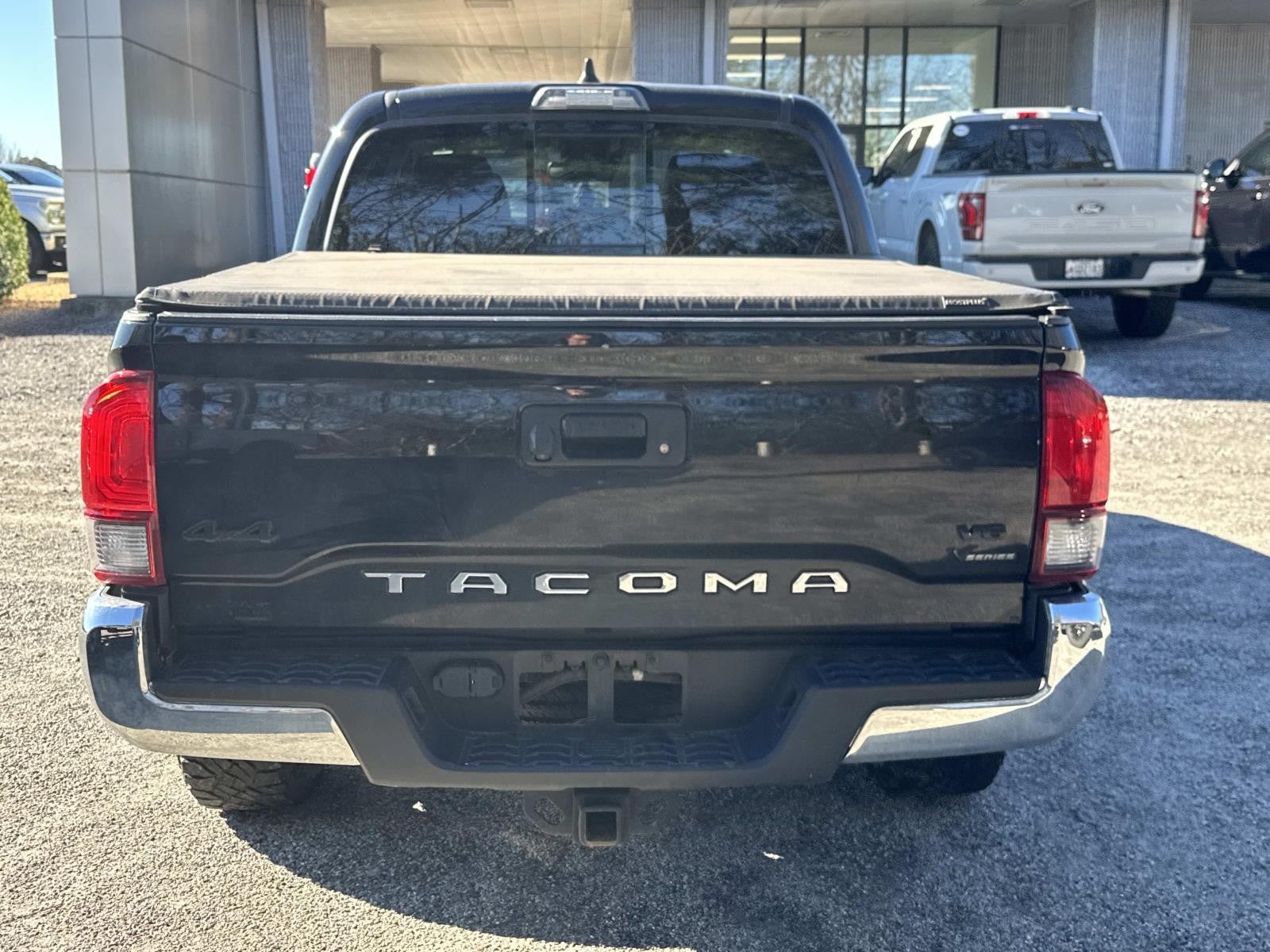 2022 Toyota Tacoma 4WD SR5