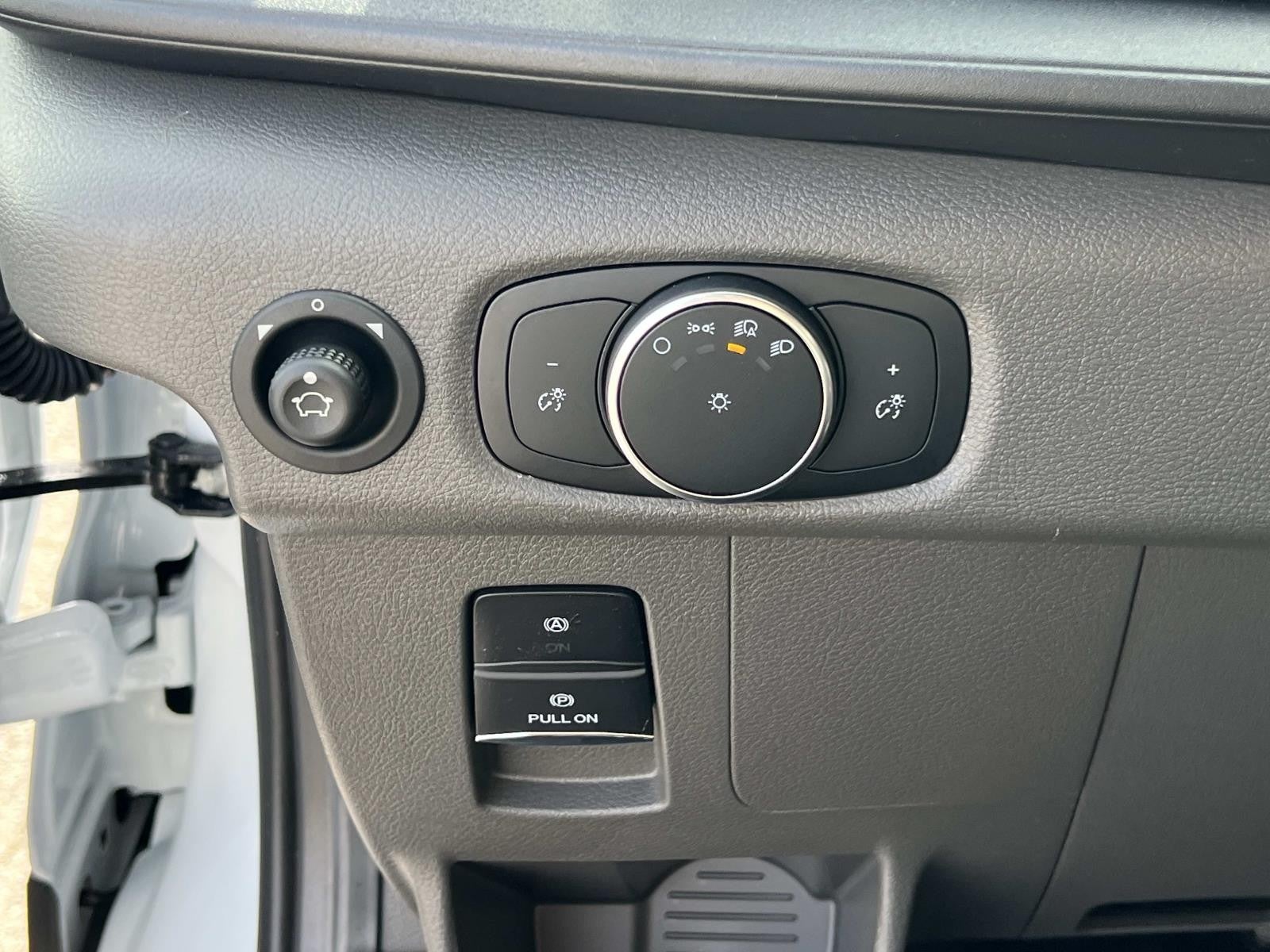 2026 Ford Transit Passenger Wagon T-350 148 MED ROOF XL RW