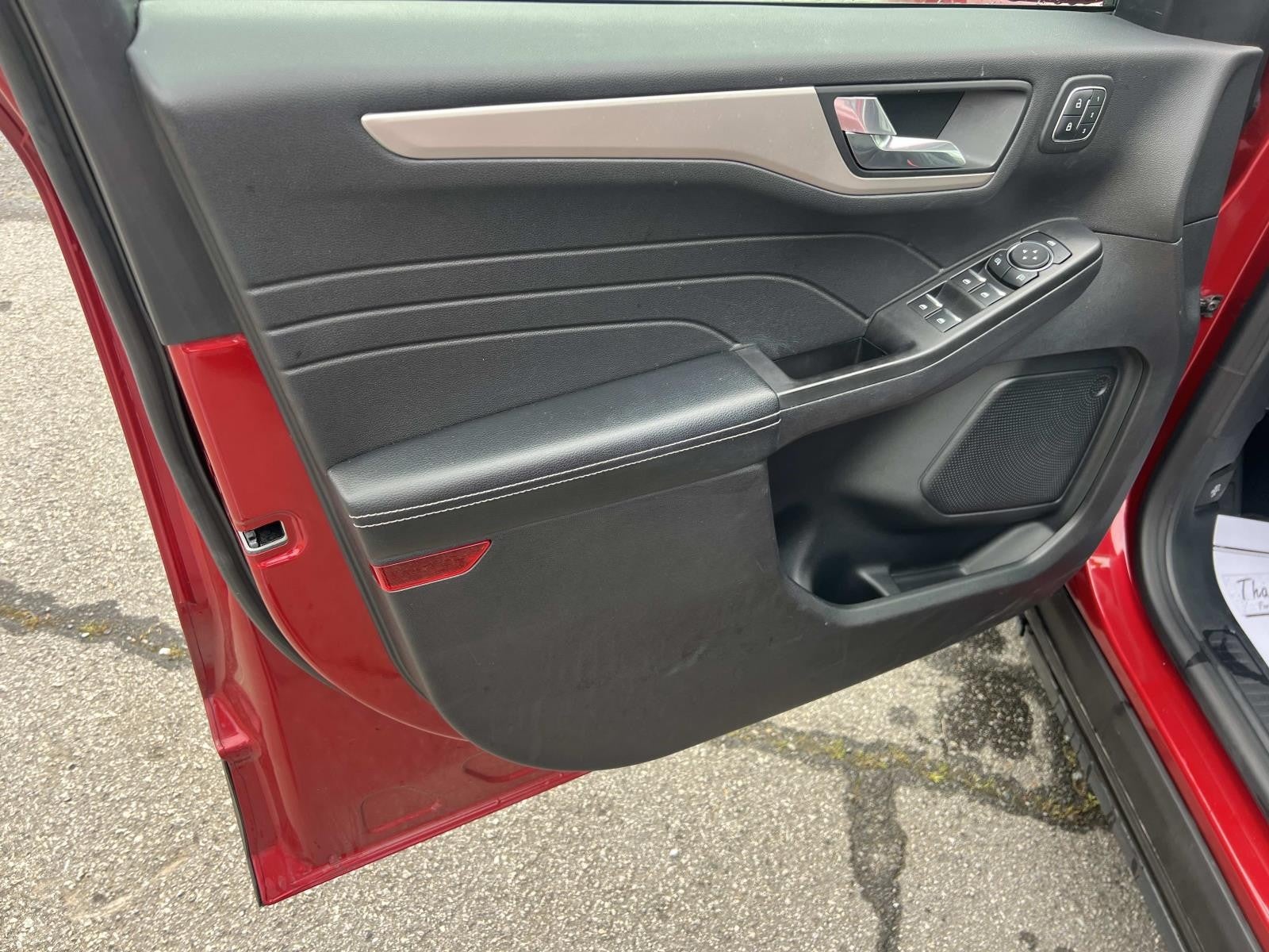 2021 Ford Escape SEL FWD