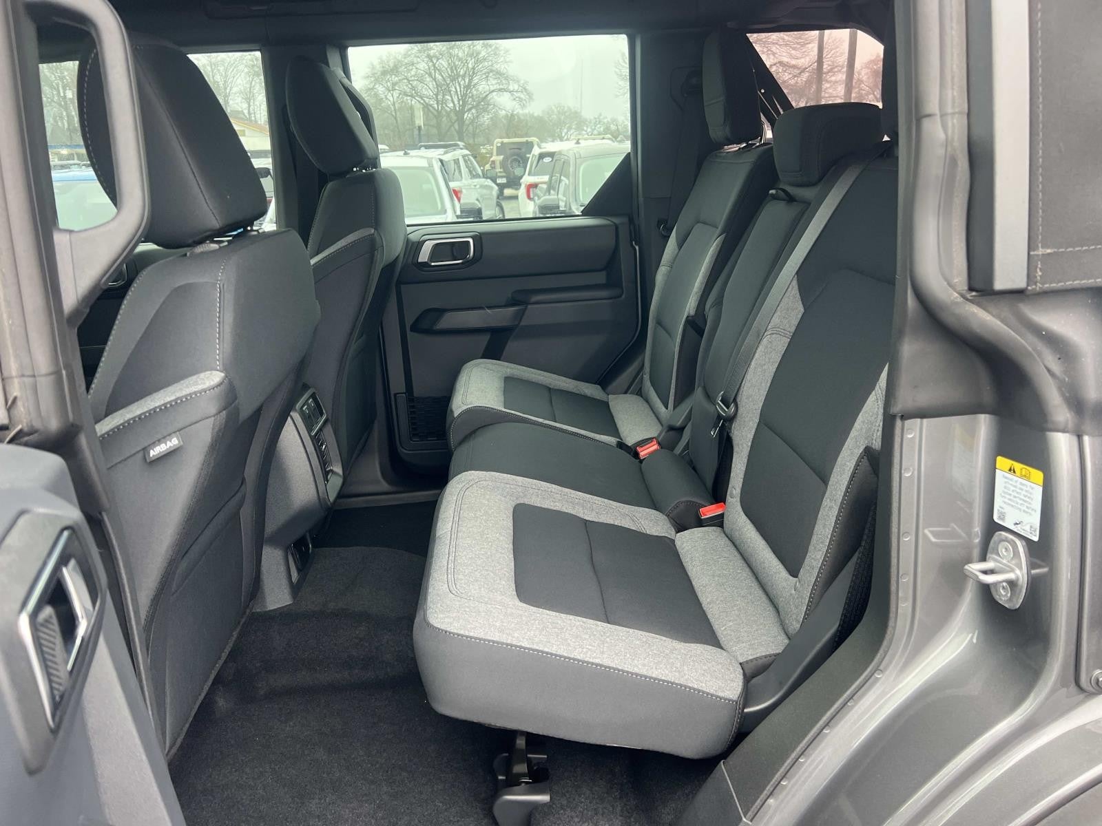 2025 Ford Bronco Base