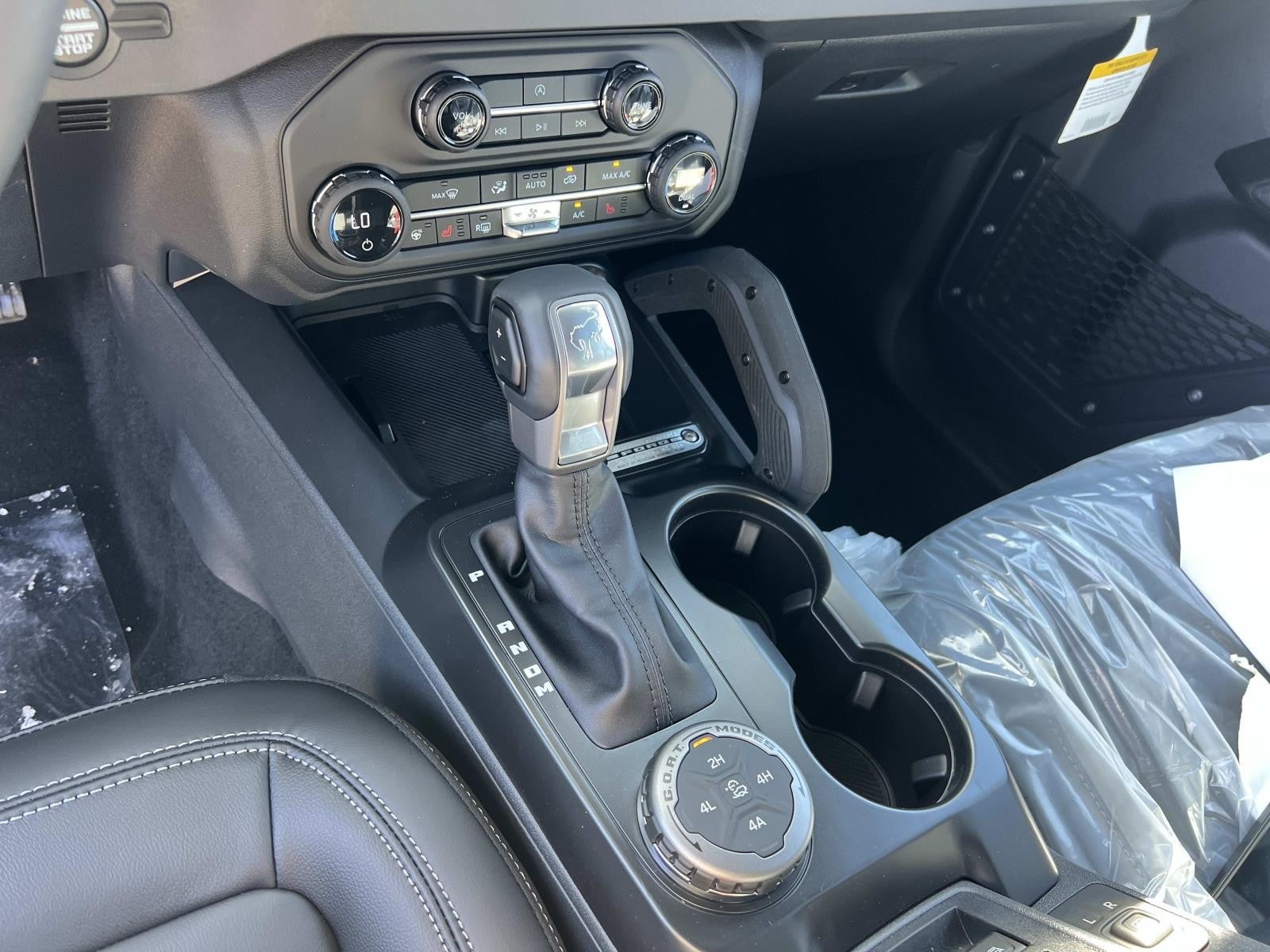 2026 Ford BRONCO OUTER BANKS 4 DOOR 4X4