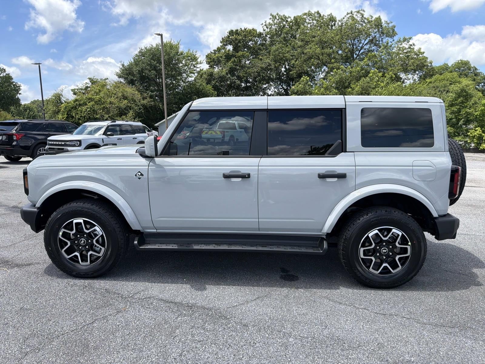 2026 Ford Bronco OUTER BANKS 4 DOOR 4X4