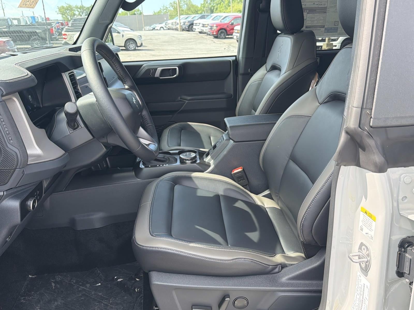 2025 Ford Bronco OUTER BANKS 4 DOOR 4X4