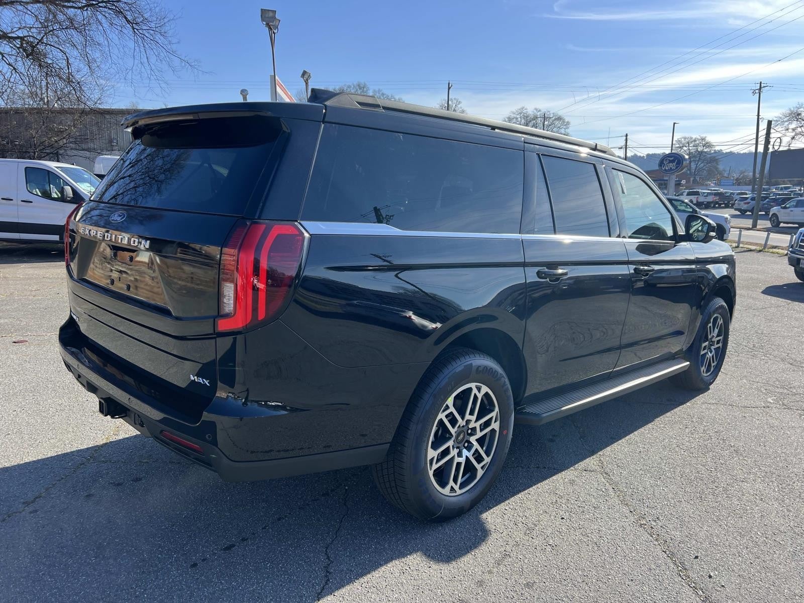 2026 Ford Expedition Max Active