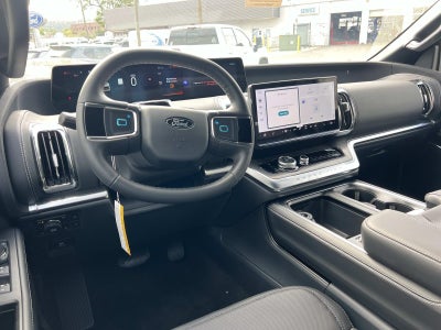 2026 Ford Expedition PLATINUM 4X4