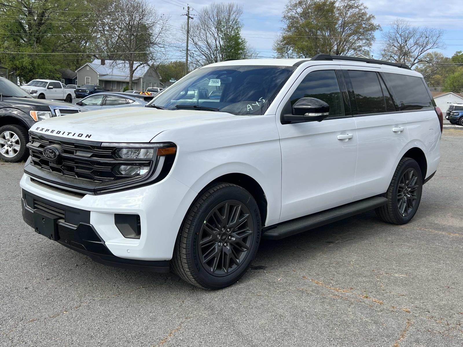2026 Ford Expedition PLATINUM 4X4