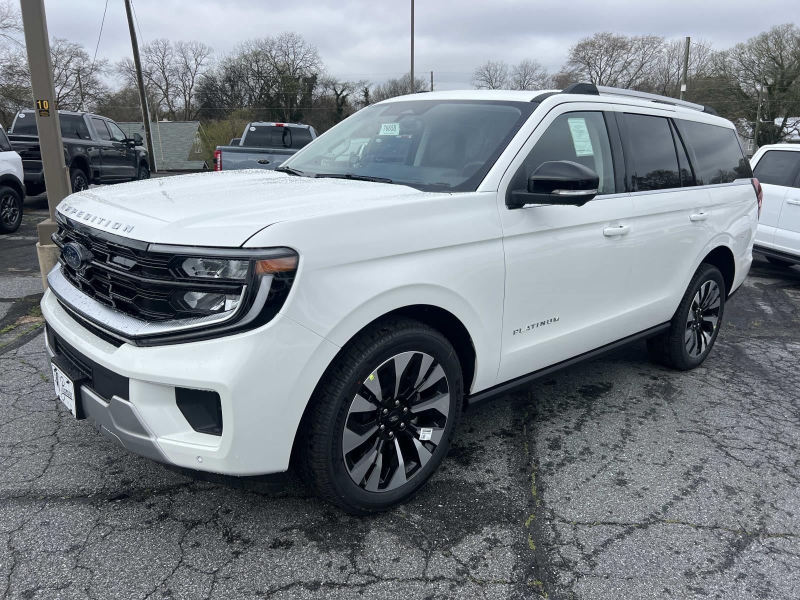 2026 Ford Expedition PLATINUM 4X4