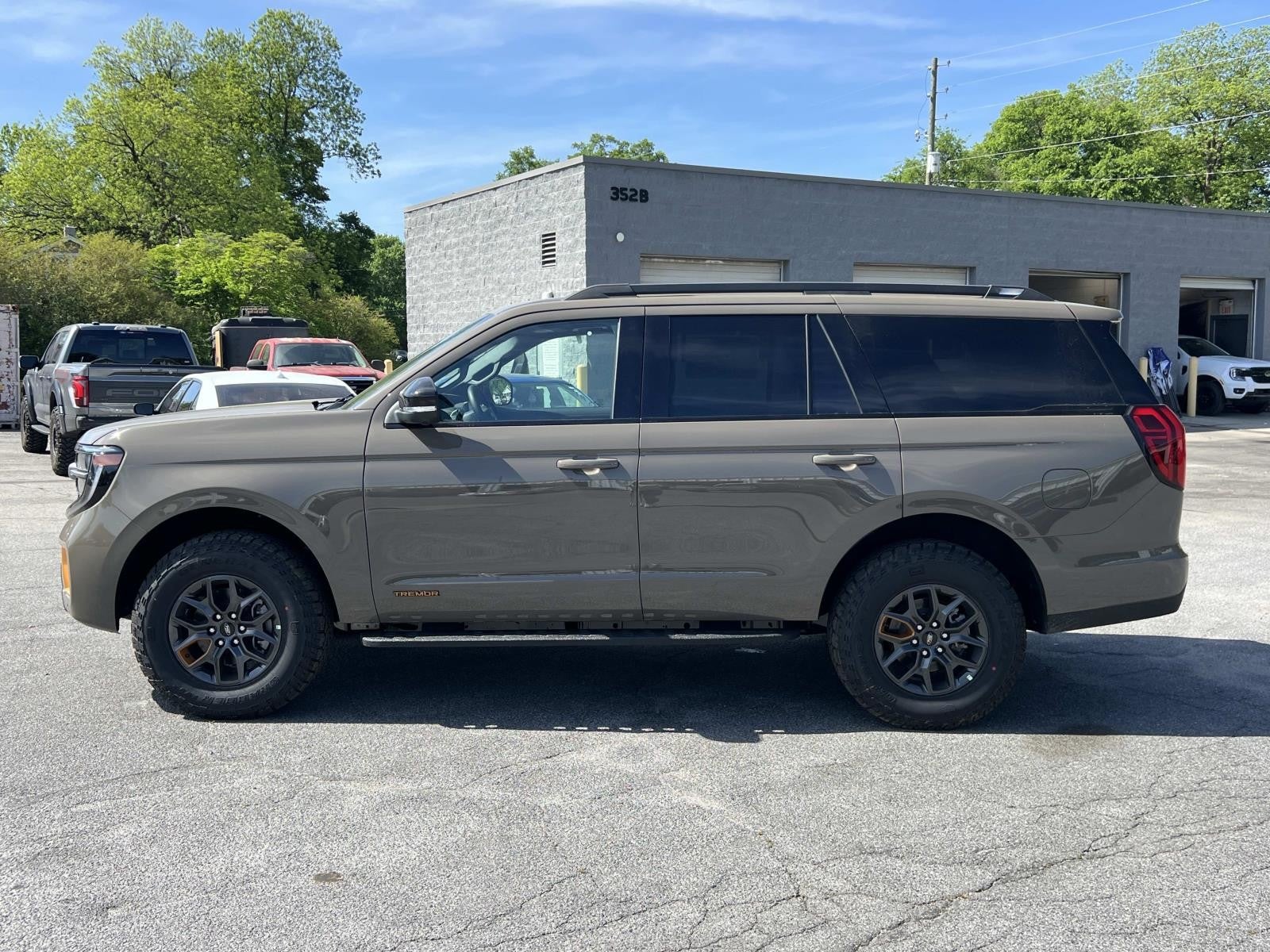 2026 Ford Expedition TREMOR 4X4