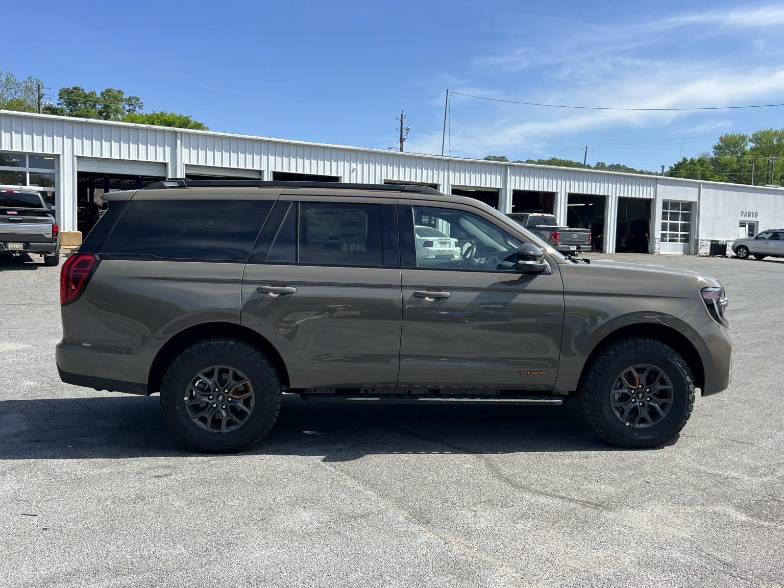 2026 Ford Expedition TREMOR 4X4