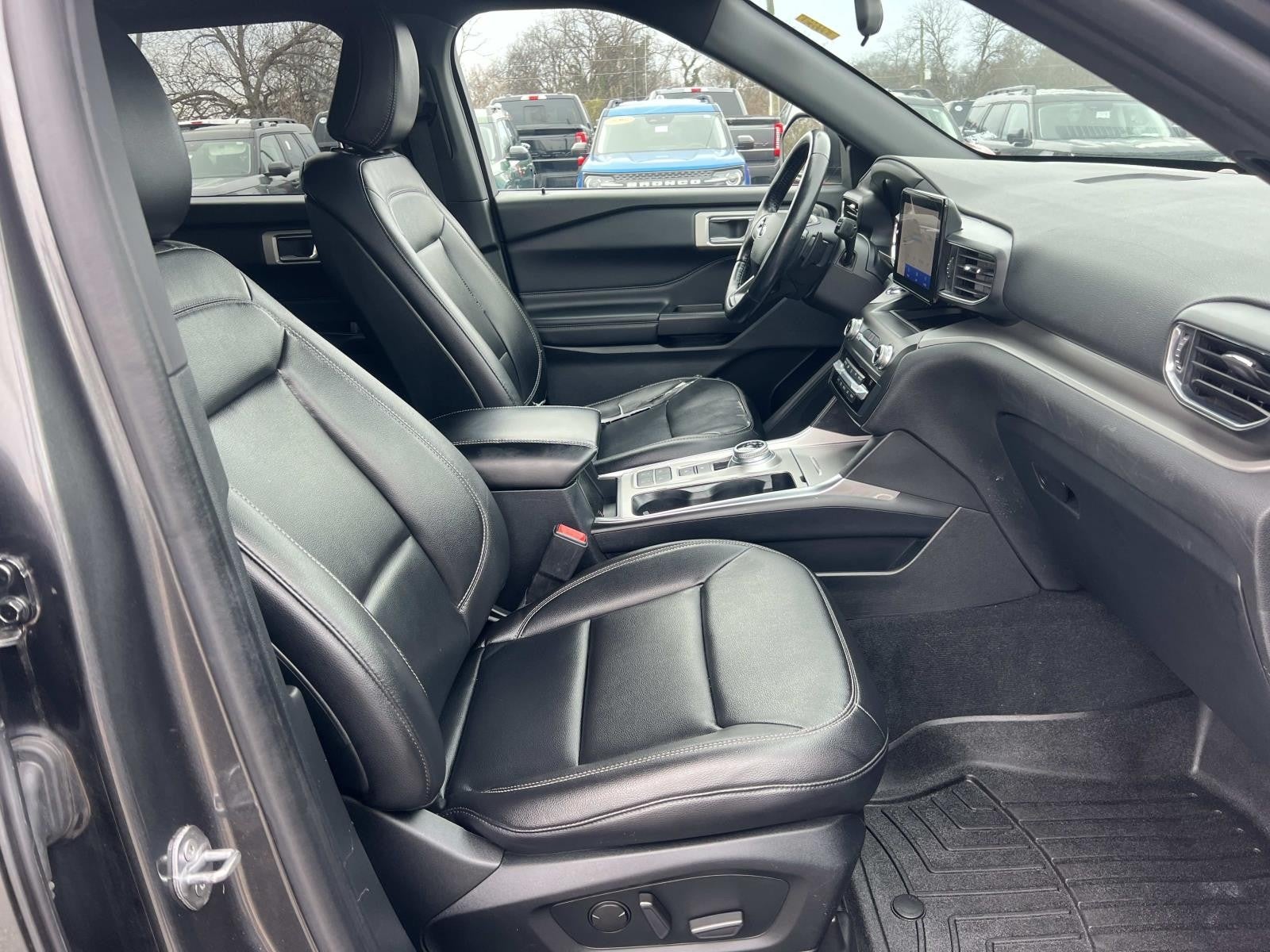 2020 Ford Explorer XLT RWD