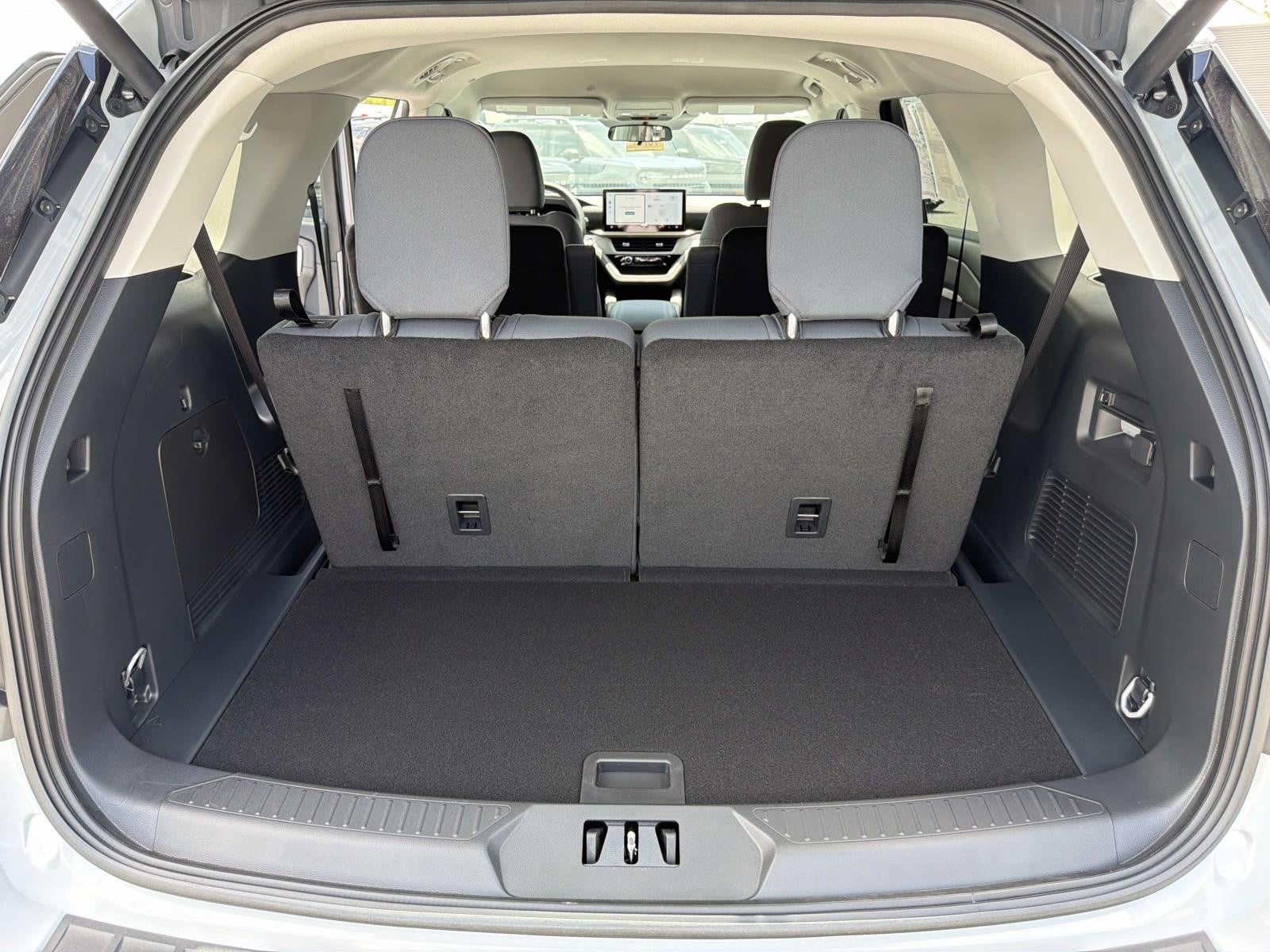 2026 Ford Explorer ACTIVE W/200A PKG RWD