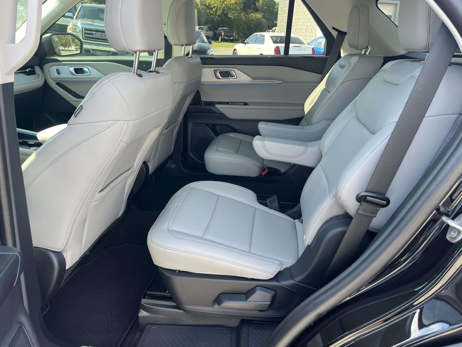 2025 Ford Explorer ACTIVE RWD