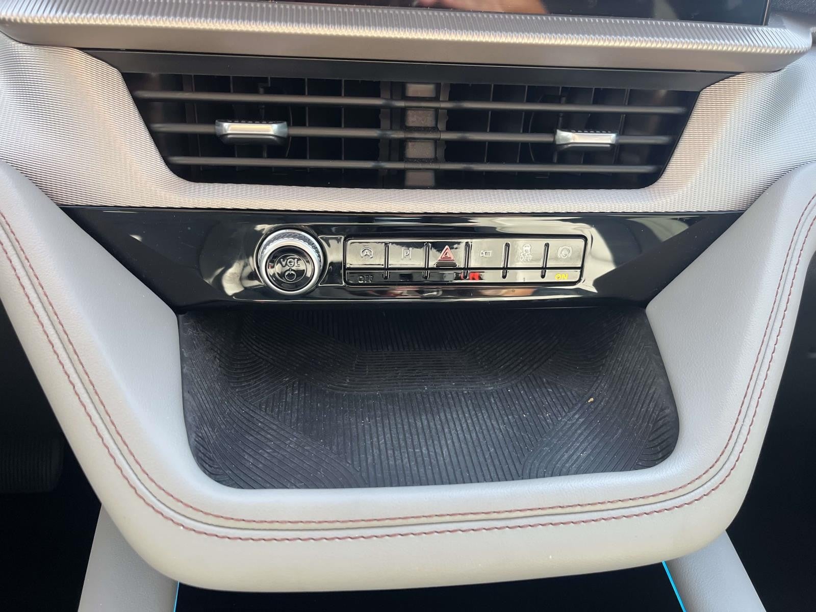 2025 Ford Explorer ACTIVE RWD