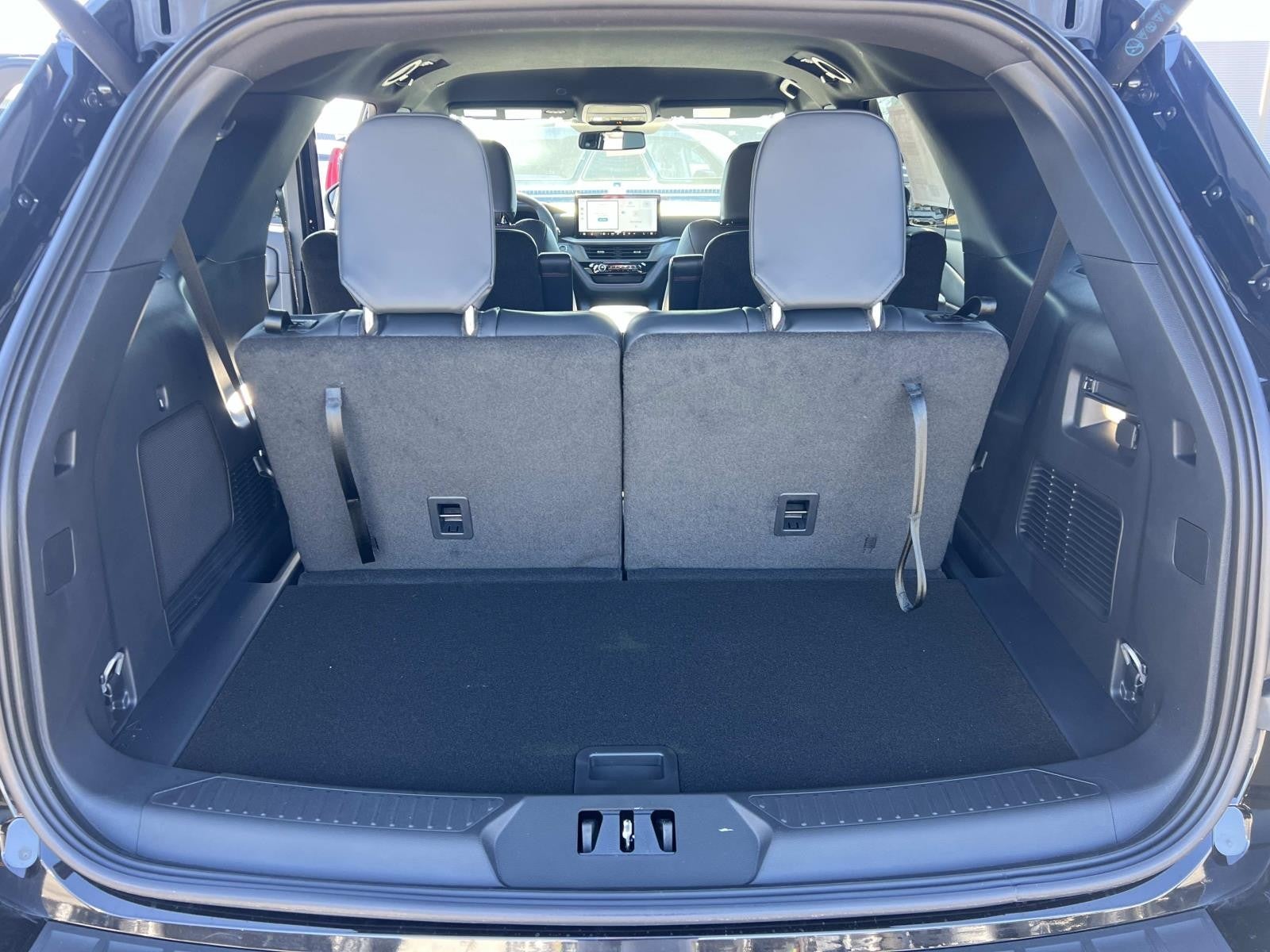 2026 Ford Explorer ST-LINE RWD