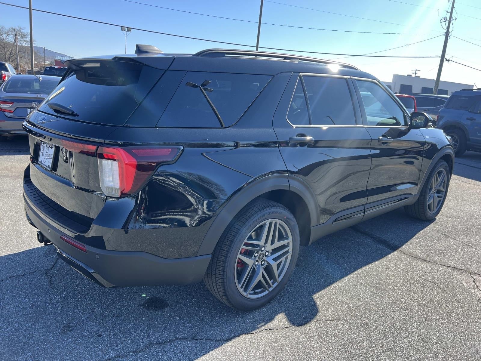 2026 Ford Explorer ST-LINE RWD