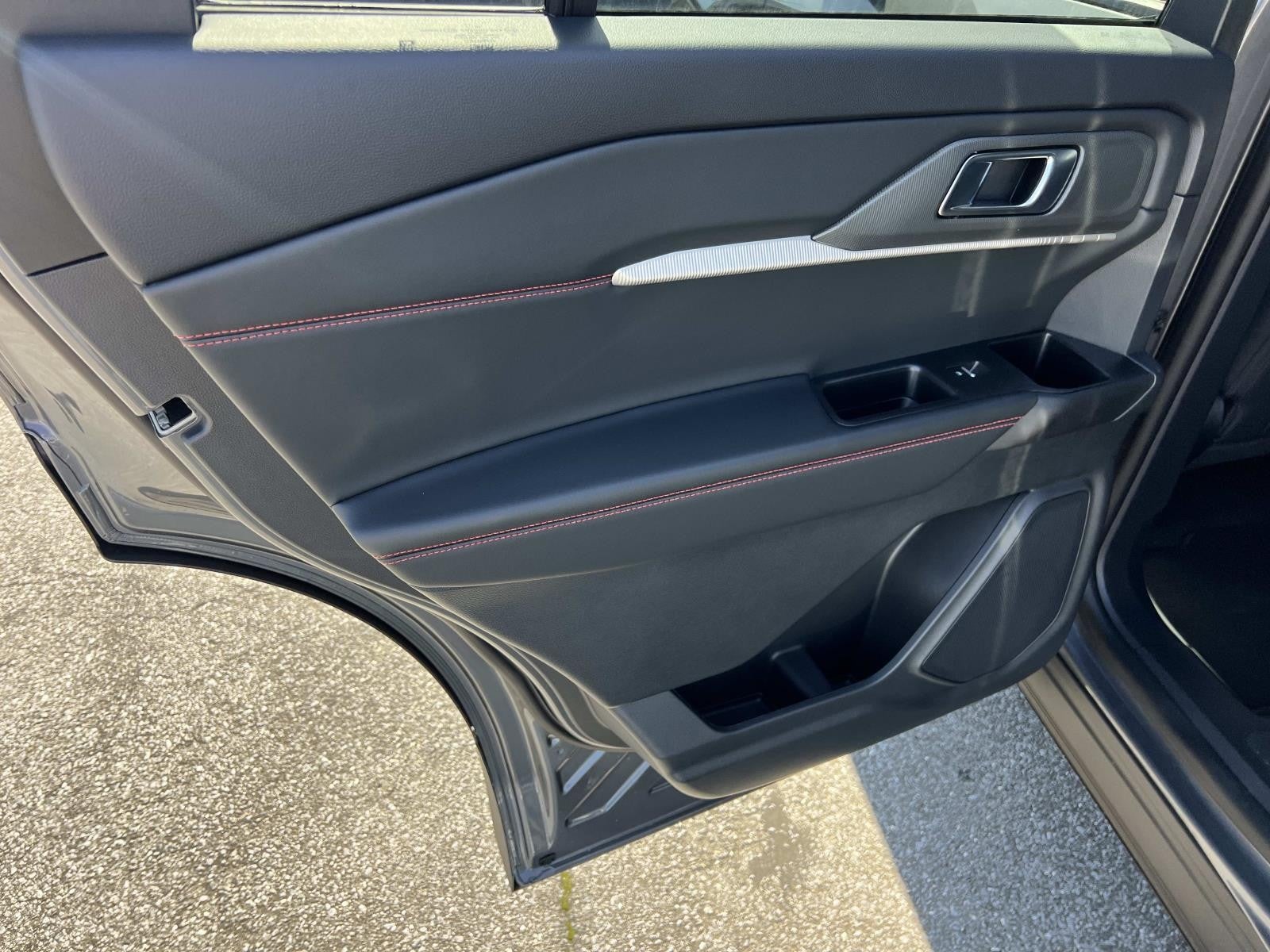 2026 Ford Explorer ST-LINE RWD