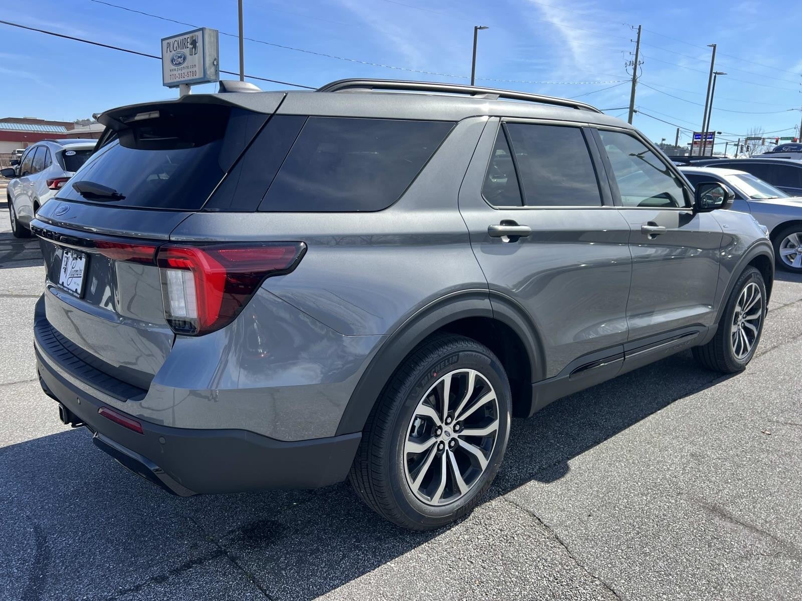 2026 Ford Explorer ST-LINE RWD