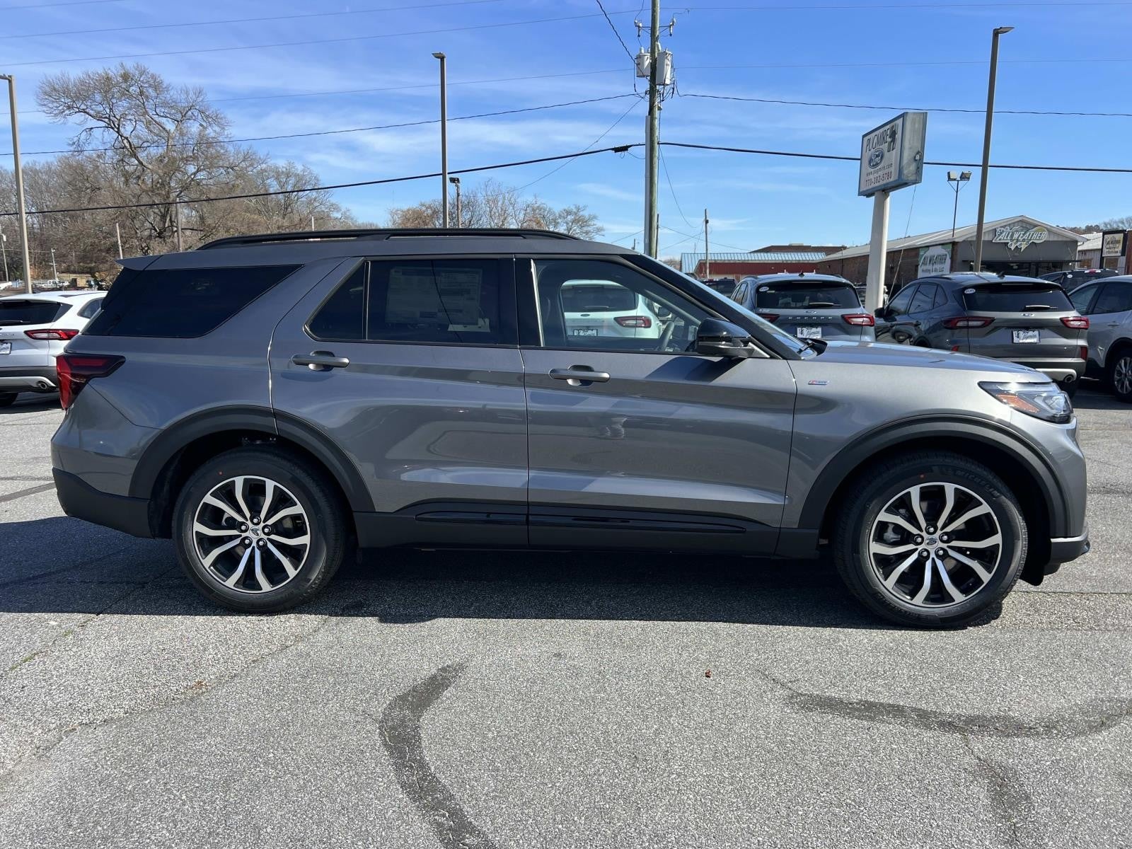 2026 Ford Explorer ST-LINE RWD