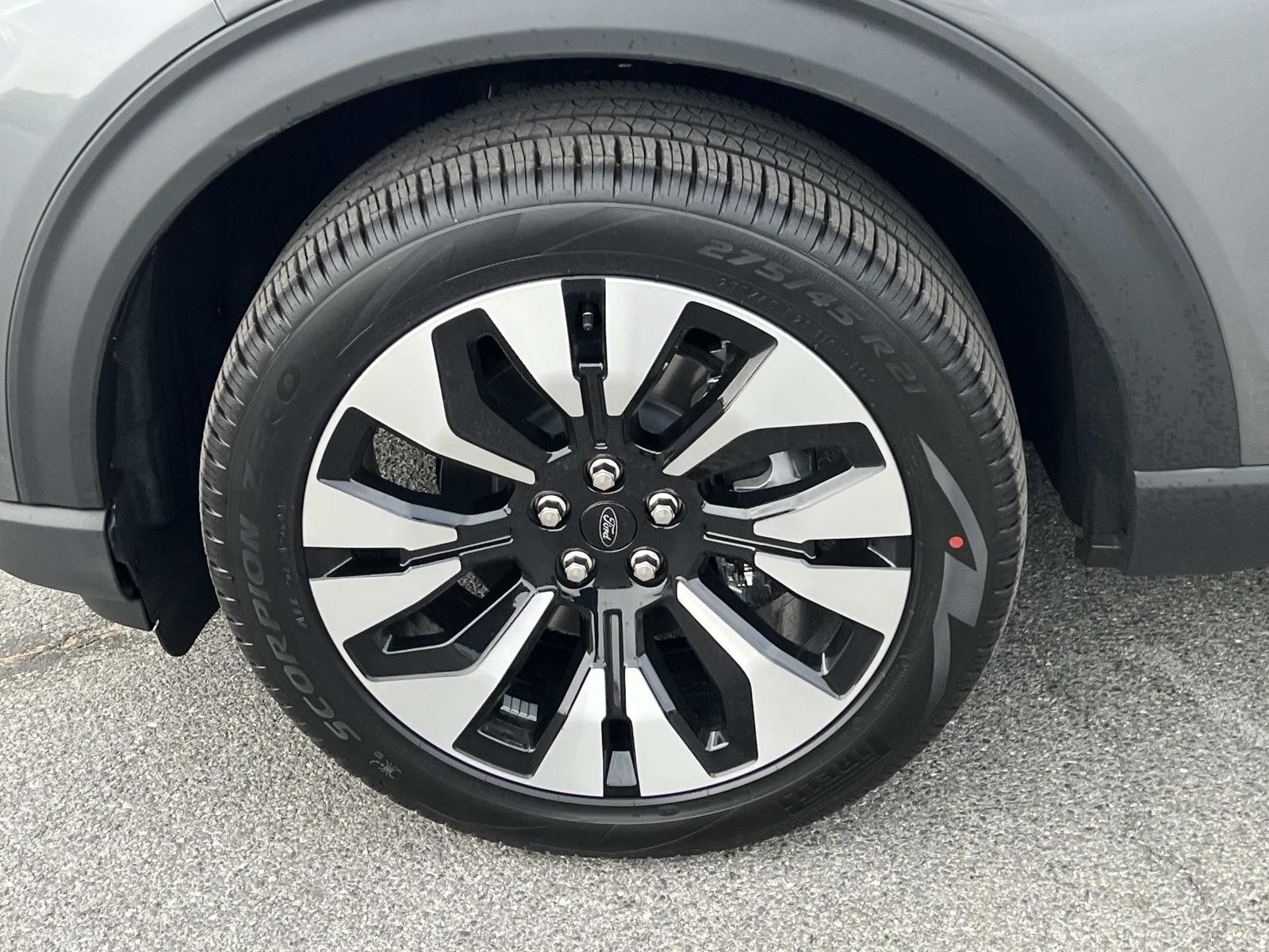 2026 Ford Explorer PLATINUM 4WD