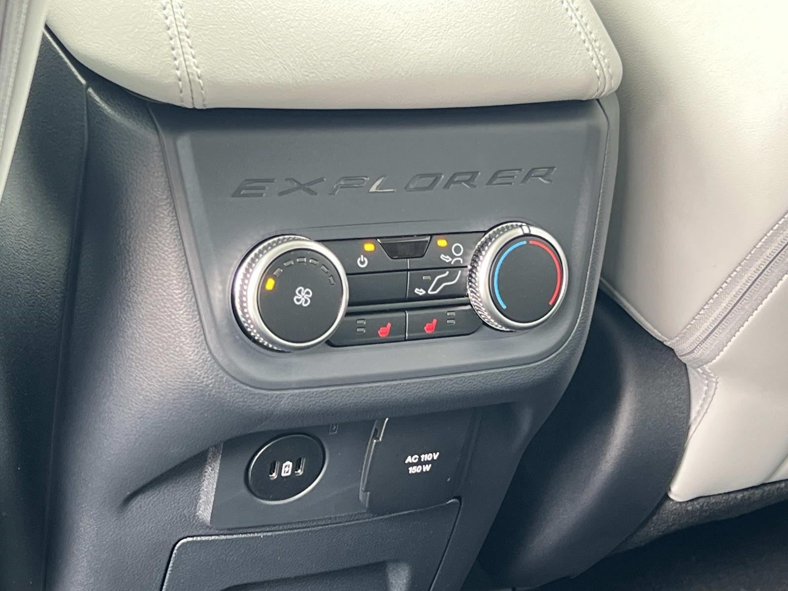 2026 Ford Explorer PLATINUM 4WD