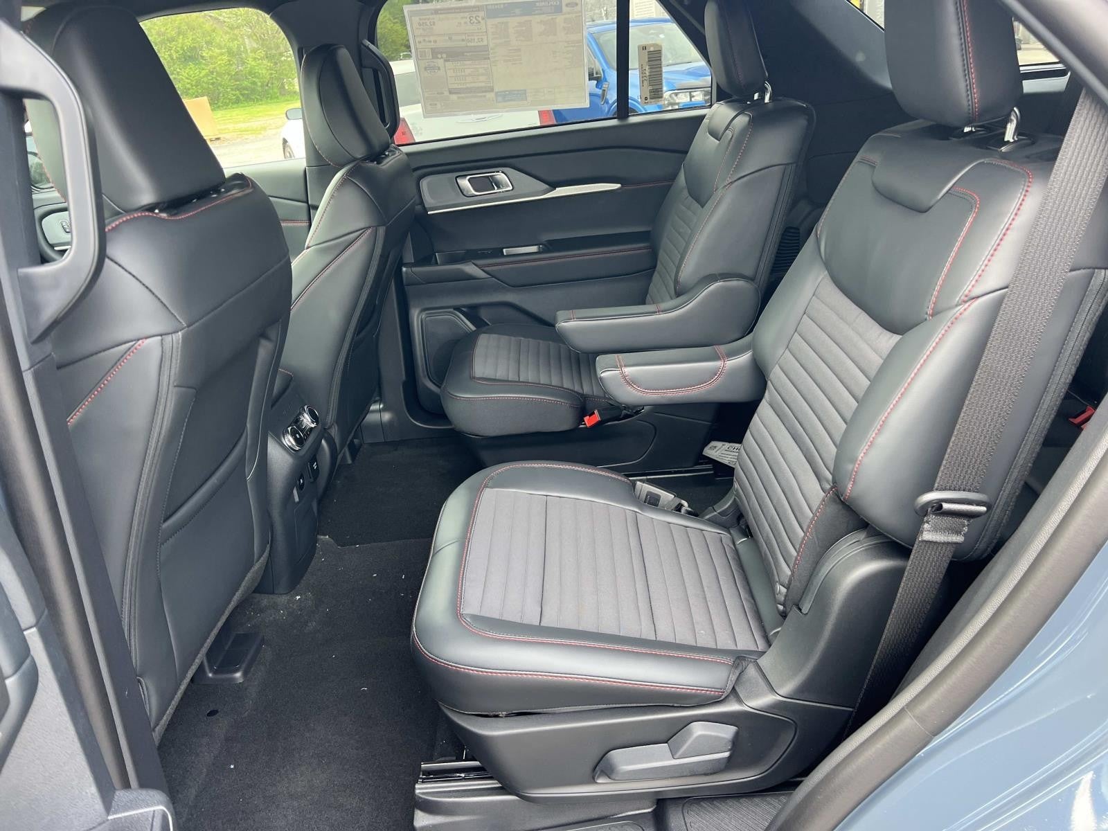 2026 Ford Explorer ST-LINE 4WD