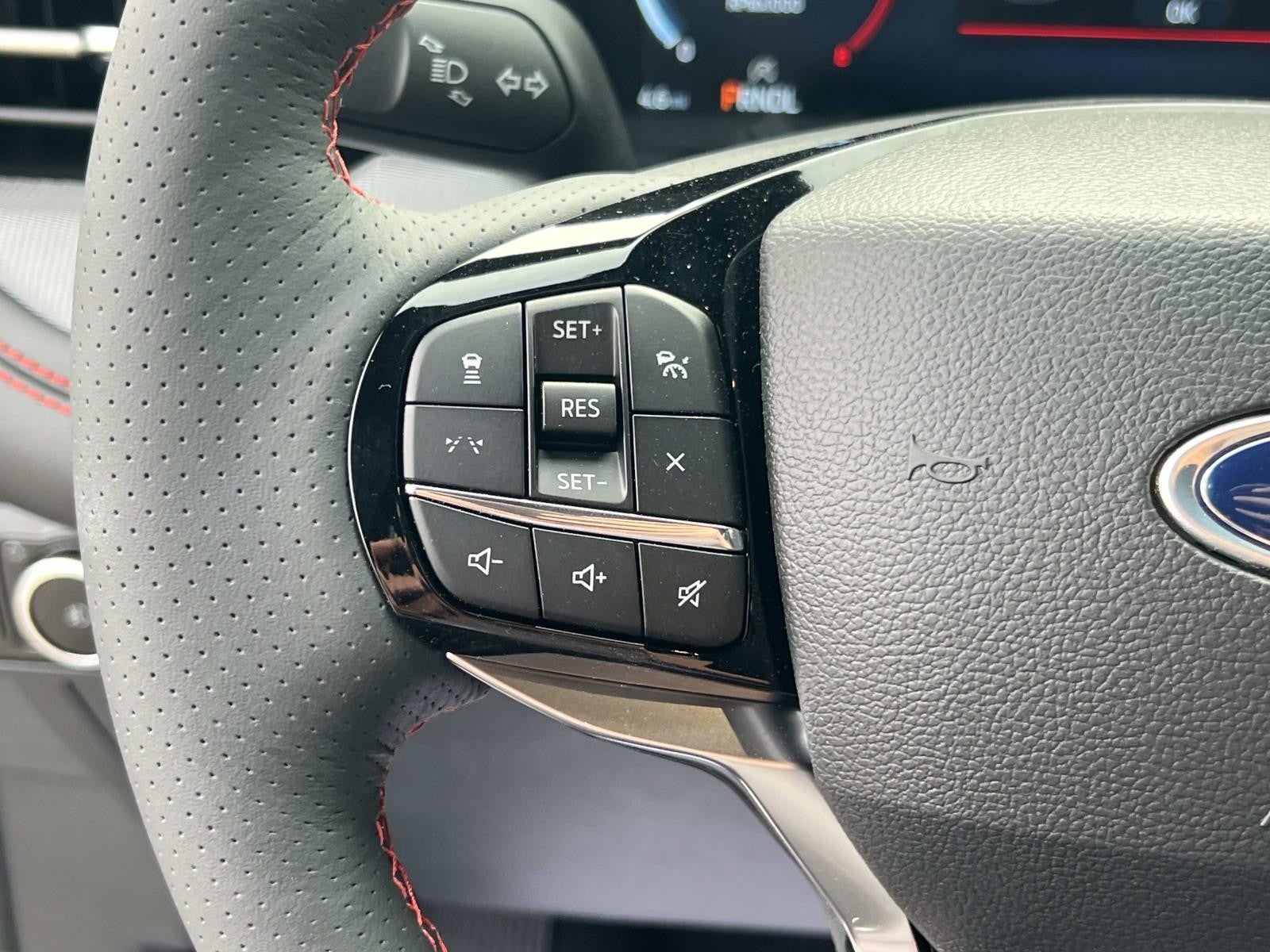 2026 Ford Explorer ST-LINE 4WD