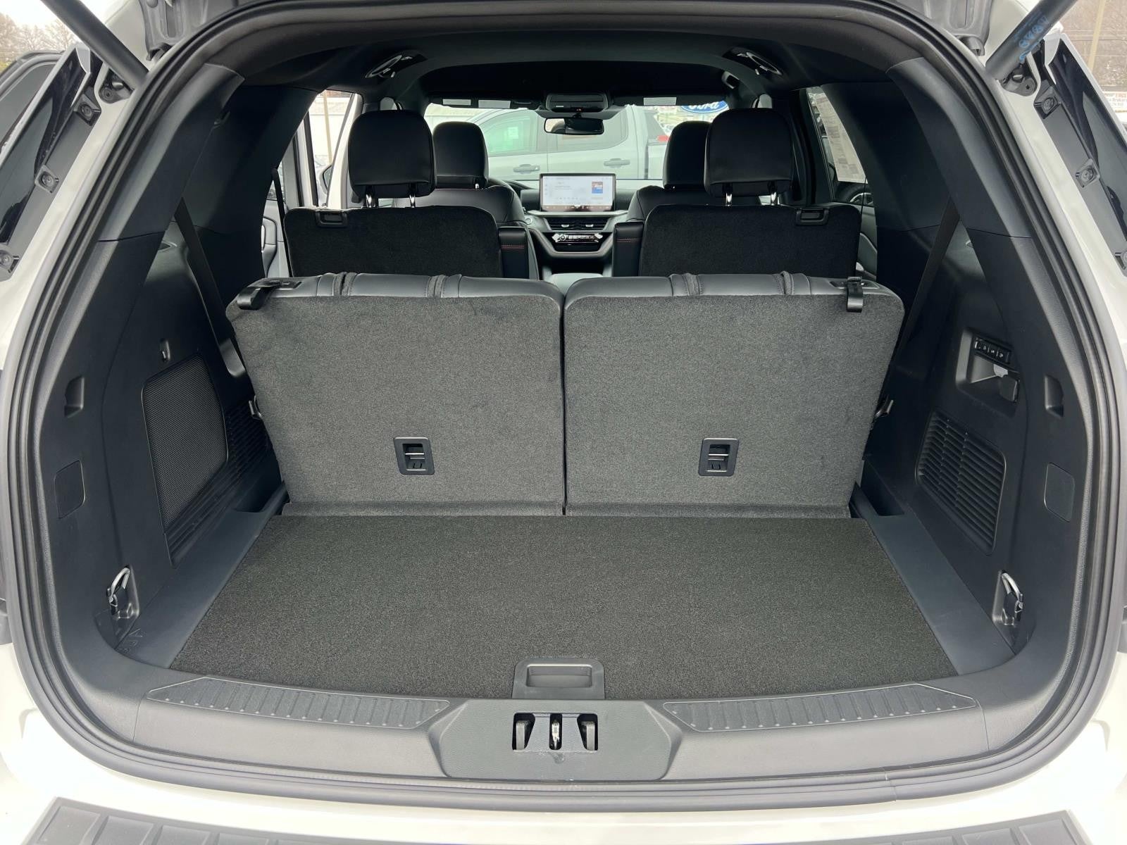 2026 Ford Explorer ST 4WD